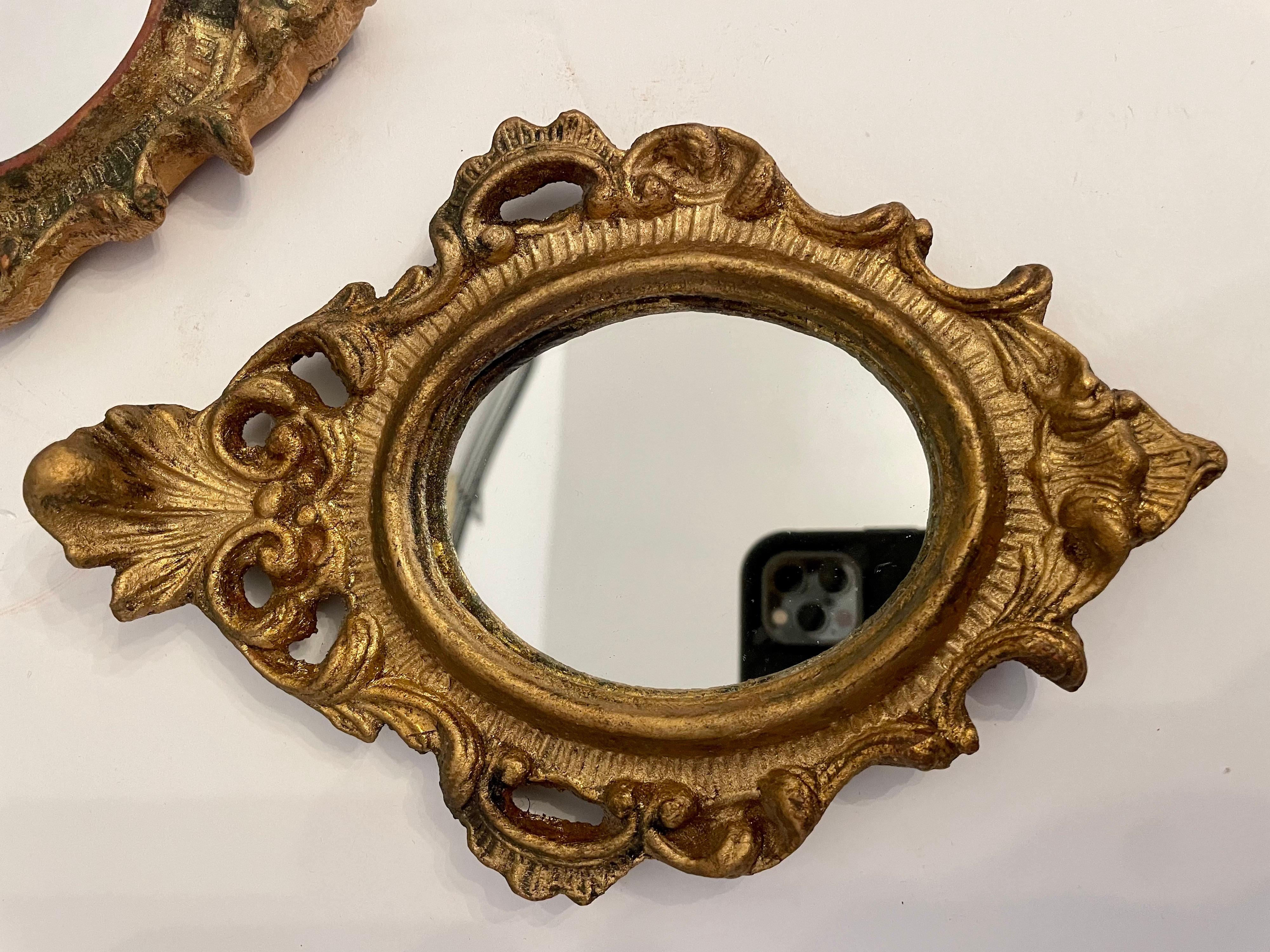 Fünf italienische Florentiner Spiegel aus vergoldetem Holz, Gruppe (Hollywood Regency)
