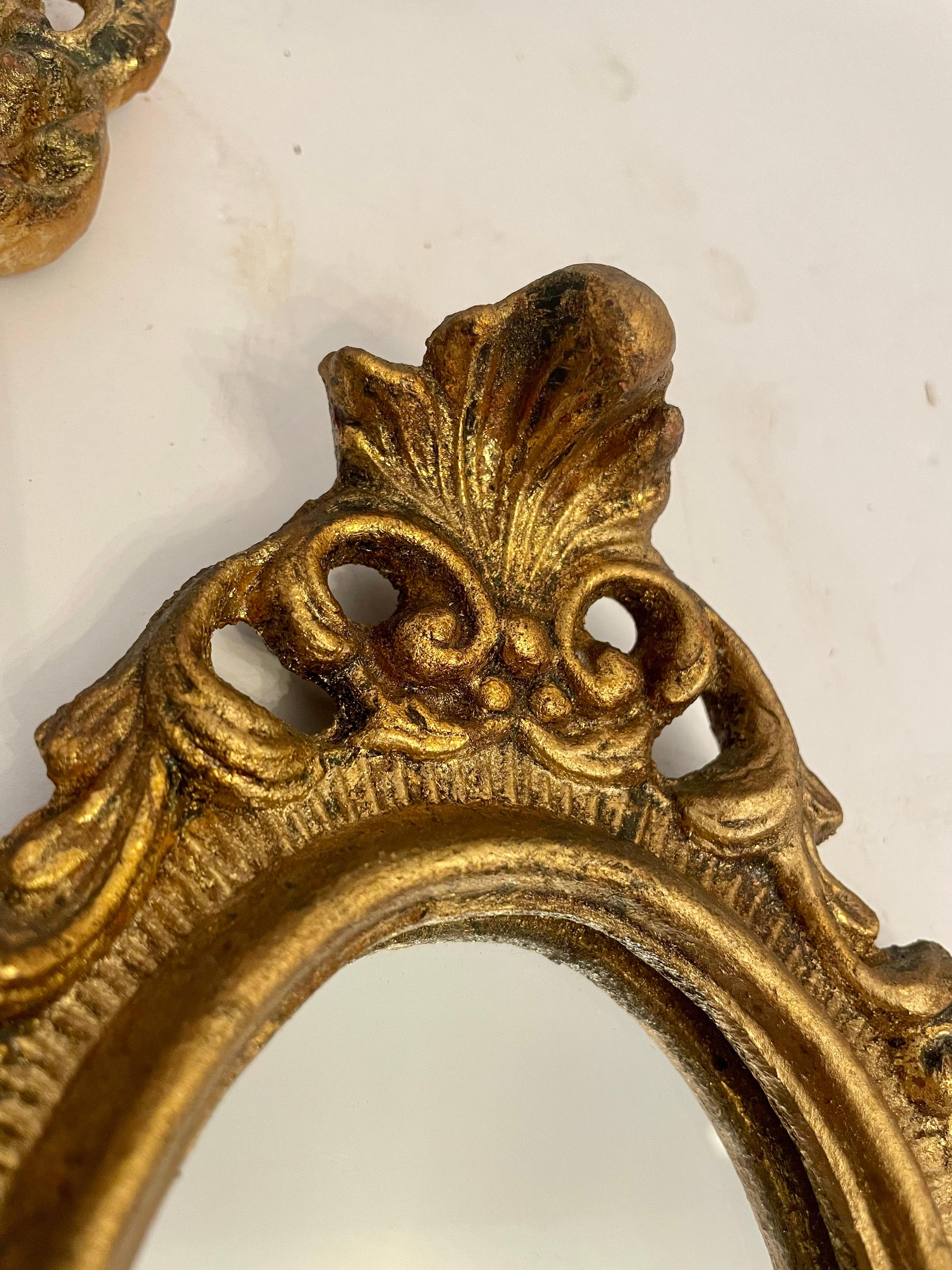 Groupe de cinq miroirs florentins en bois doré italien 3