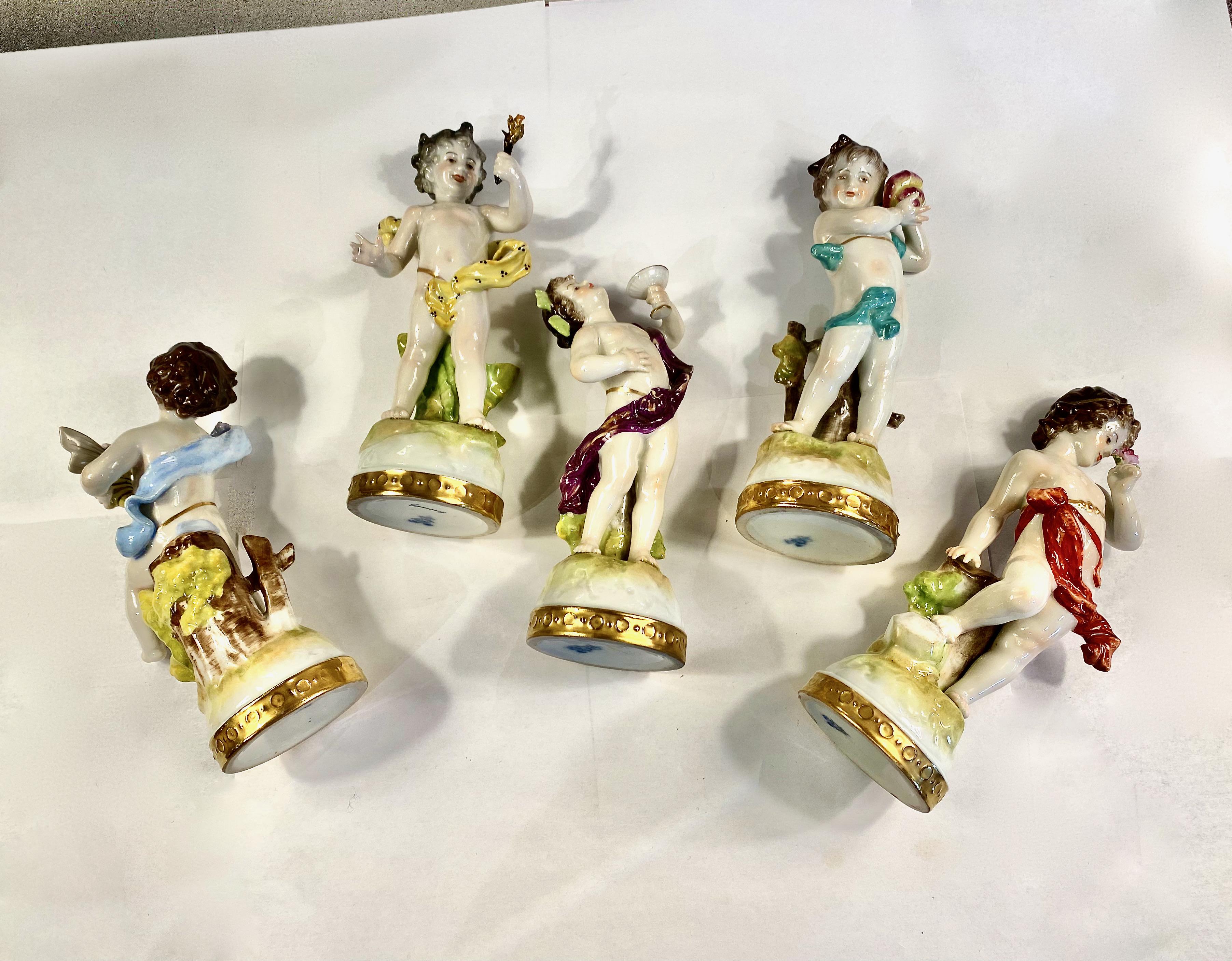 Ensemble de 5 figurines Putti de Rudolstadt Volkstedt en vente 3