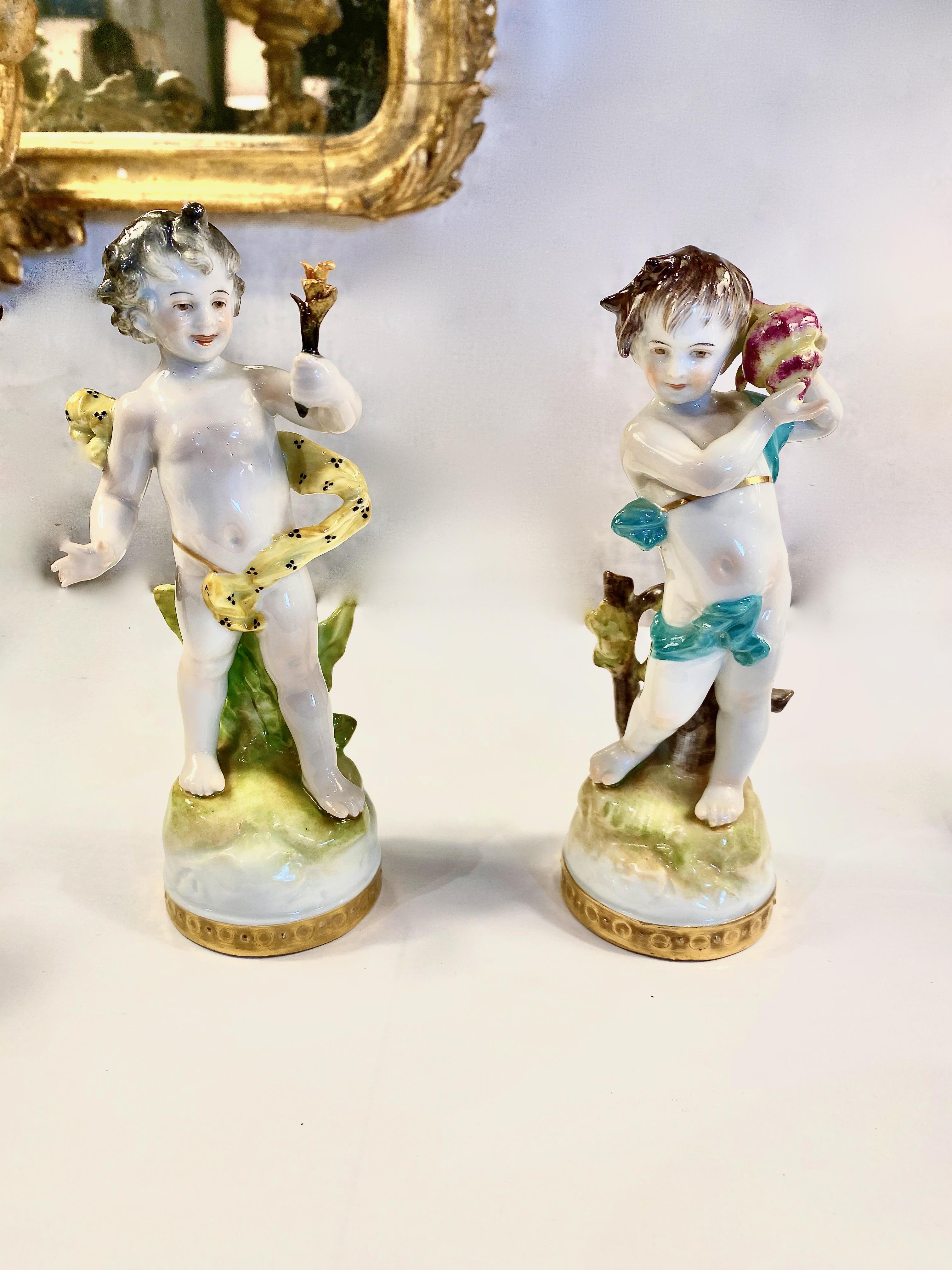 Ensemble de 5 figurines Putti de Rudolstadt Volkstedt en vente 1