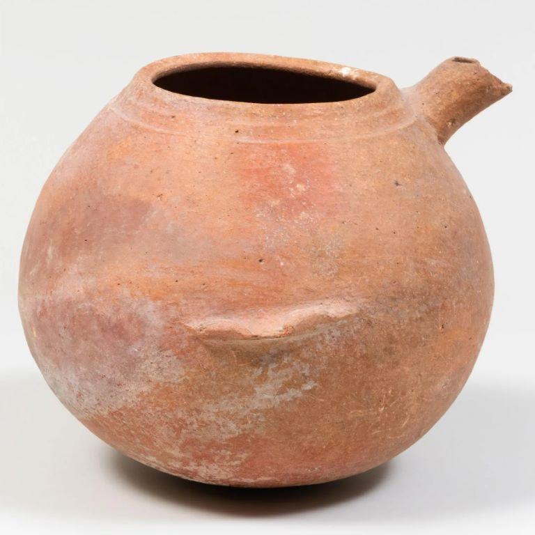 Grouping of Three Amlash Pottery Vessels, Early 20th Century In Good Condition In Chicago, IL