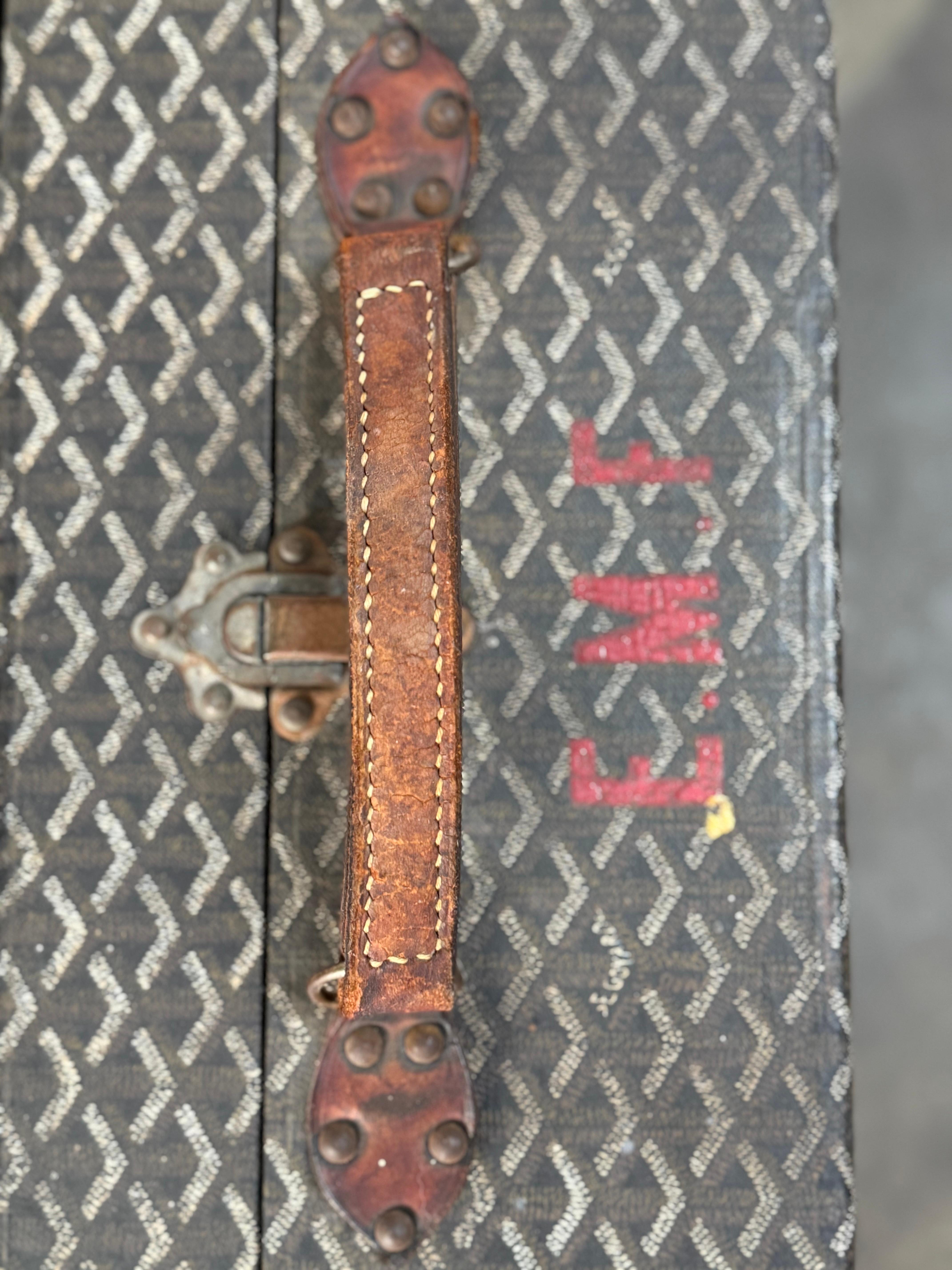 Grouping of Three Rare Original Goyard Suitcases/Trunks For Sale 12
