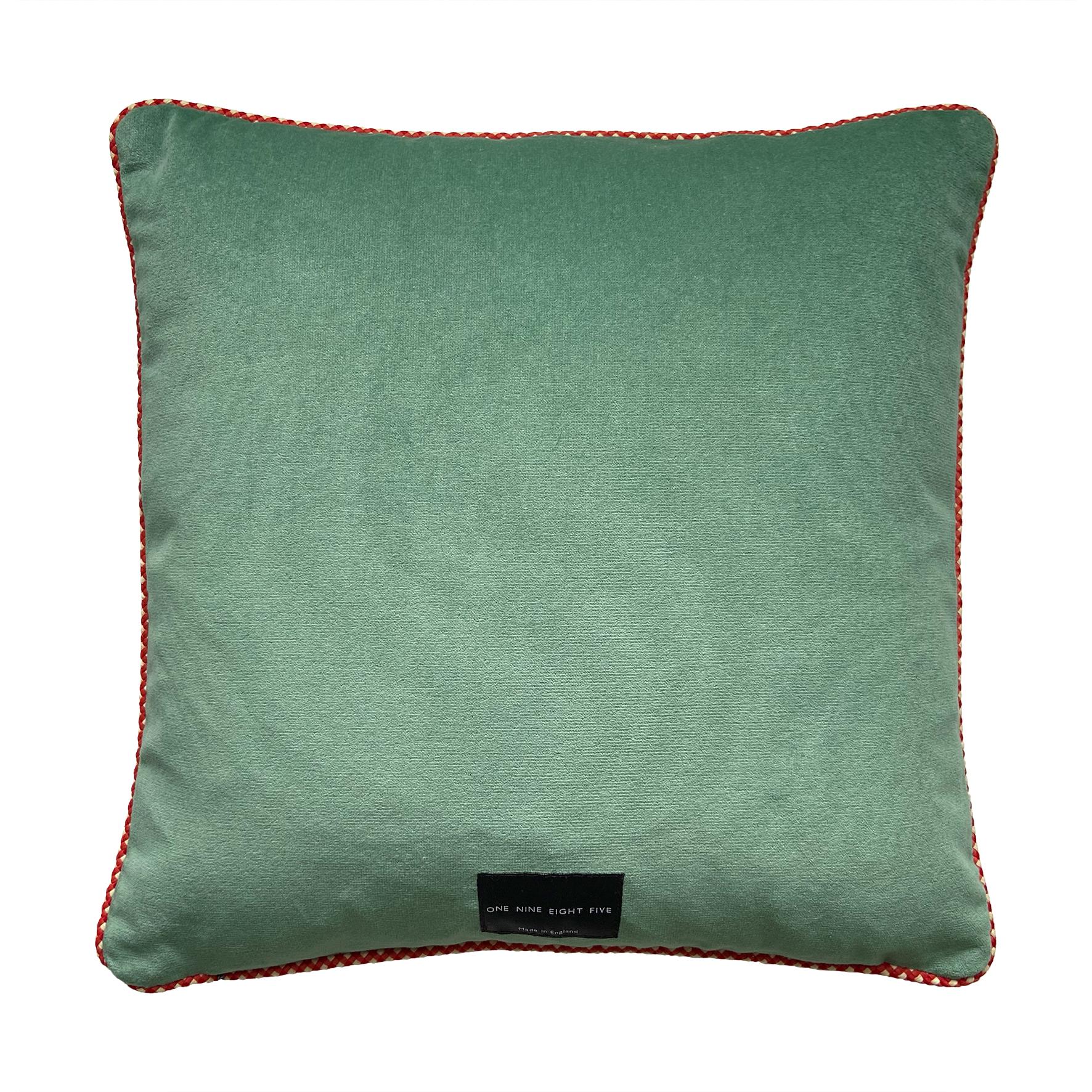 Grover Linen Piped Cushion For Sale 1