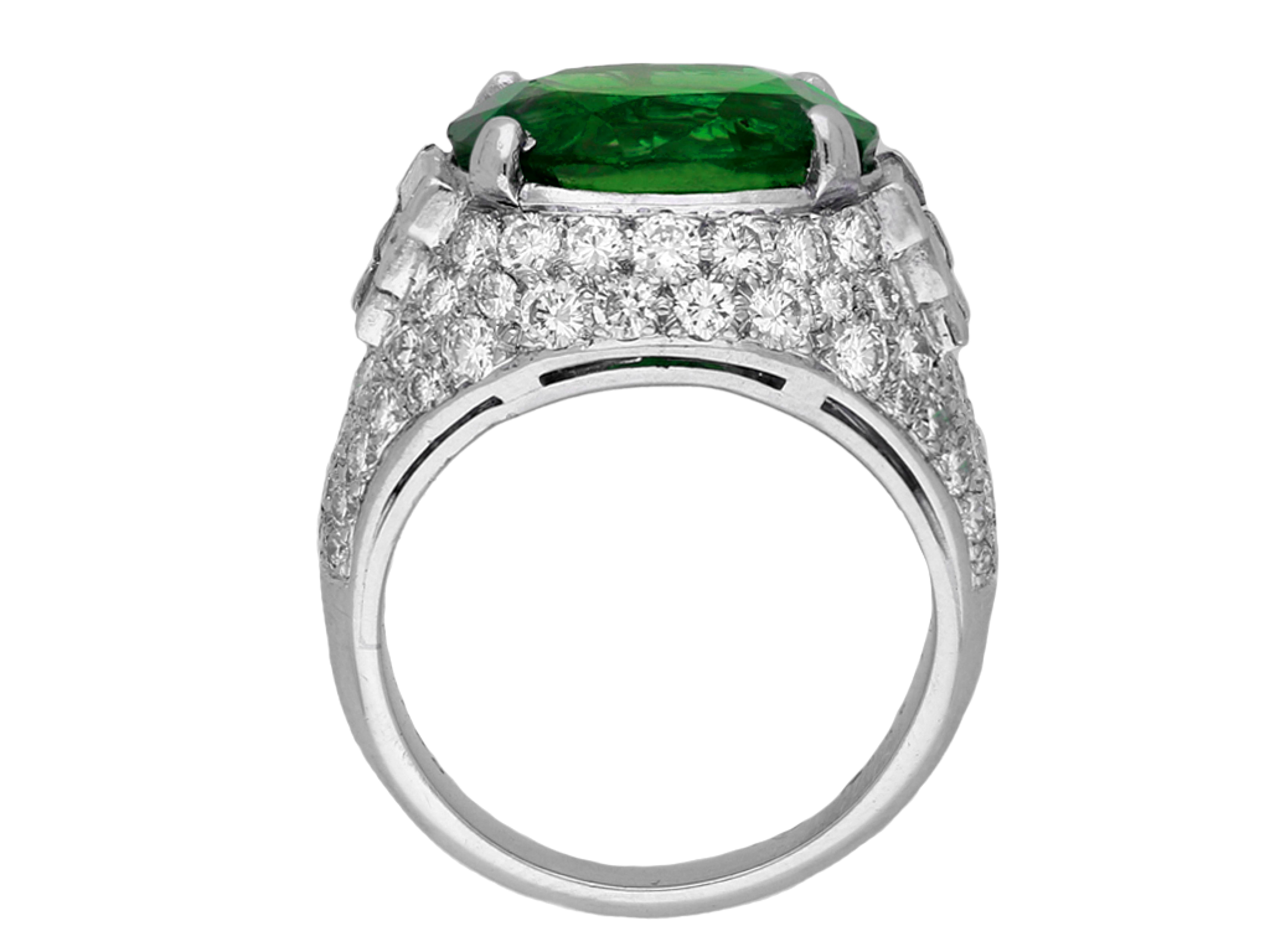 Contemporaneo GRS Anello a grappolo con diamante Bombé di 10,29 carati di olio minore della Colombia in vendita