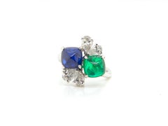 GRS and GIA Certified Sapphire and Emerald Sugarloaf White Diamond Gold Ring