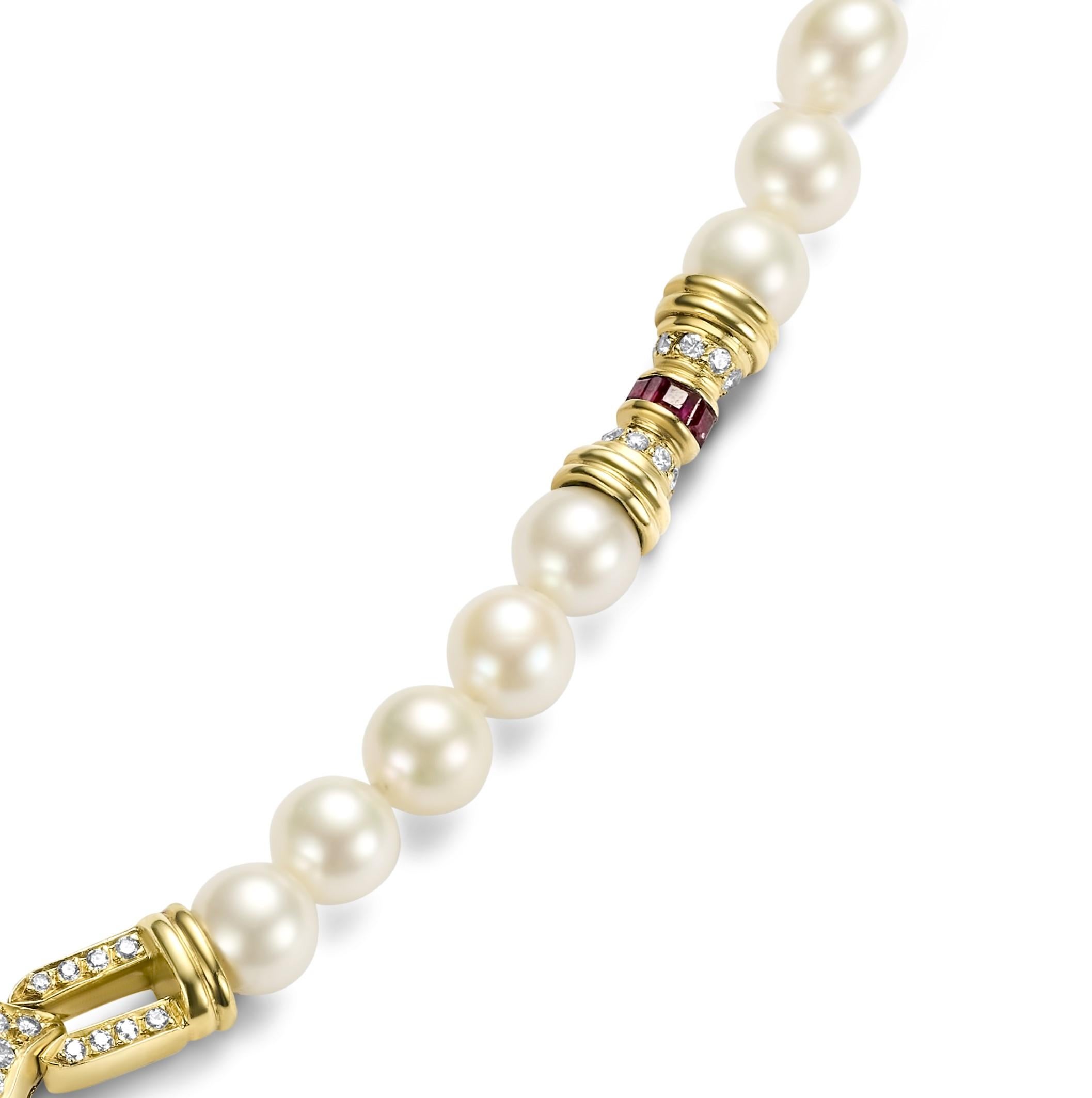 Artisan GRS Cert. 18 kt. Yellow gold Pearl Necklace w. Diamonds & Heart Shaped Red Ruby For Sale