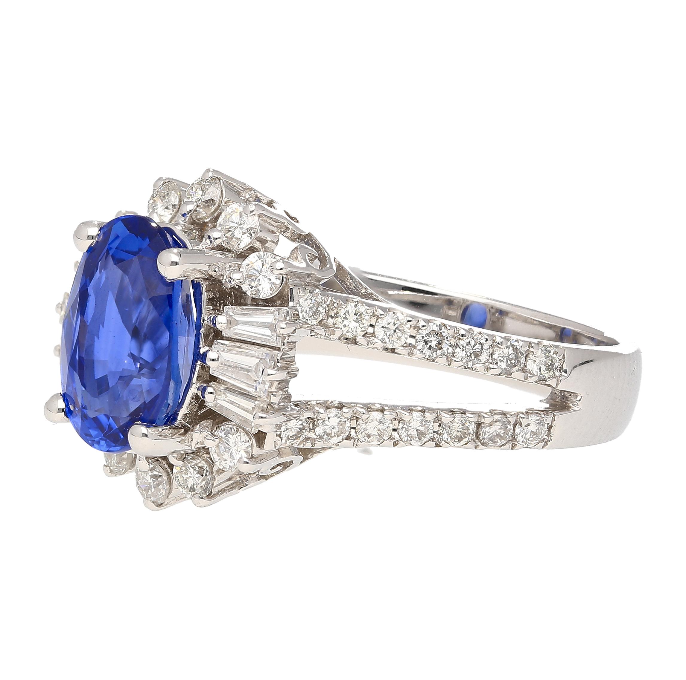 Bague à tige fendue avec saphir bleu ovale non chauffé de 2,5 carats certifié GRS en vente 2