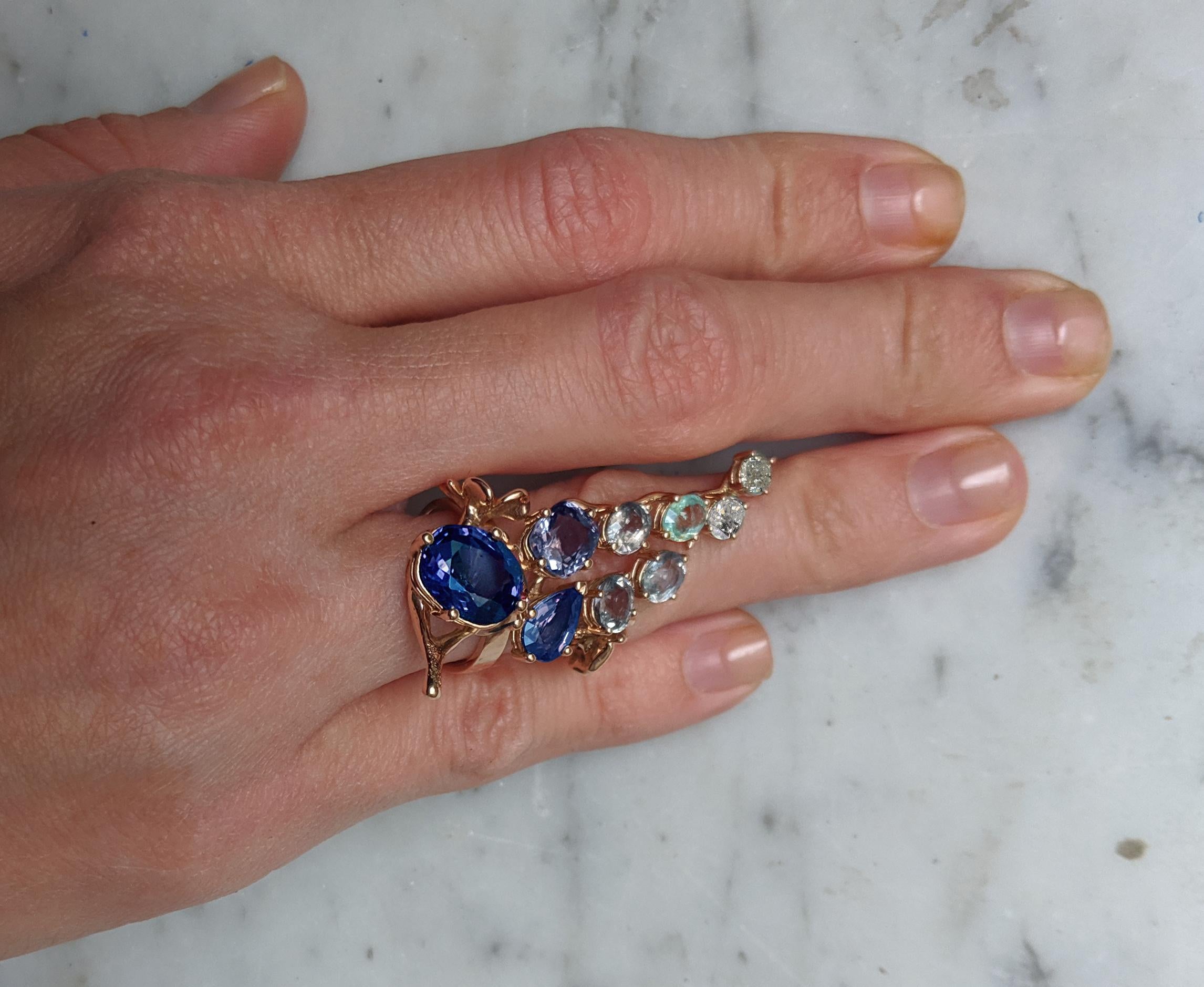 No Heat Royal Blue Sapphire 18 Karat Rose Gold Engagement Cluster Ring For Sale 4