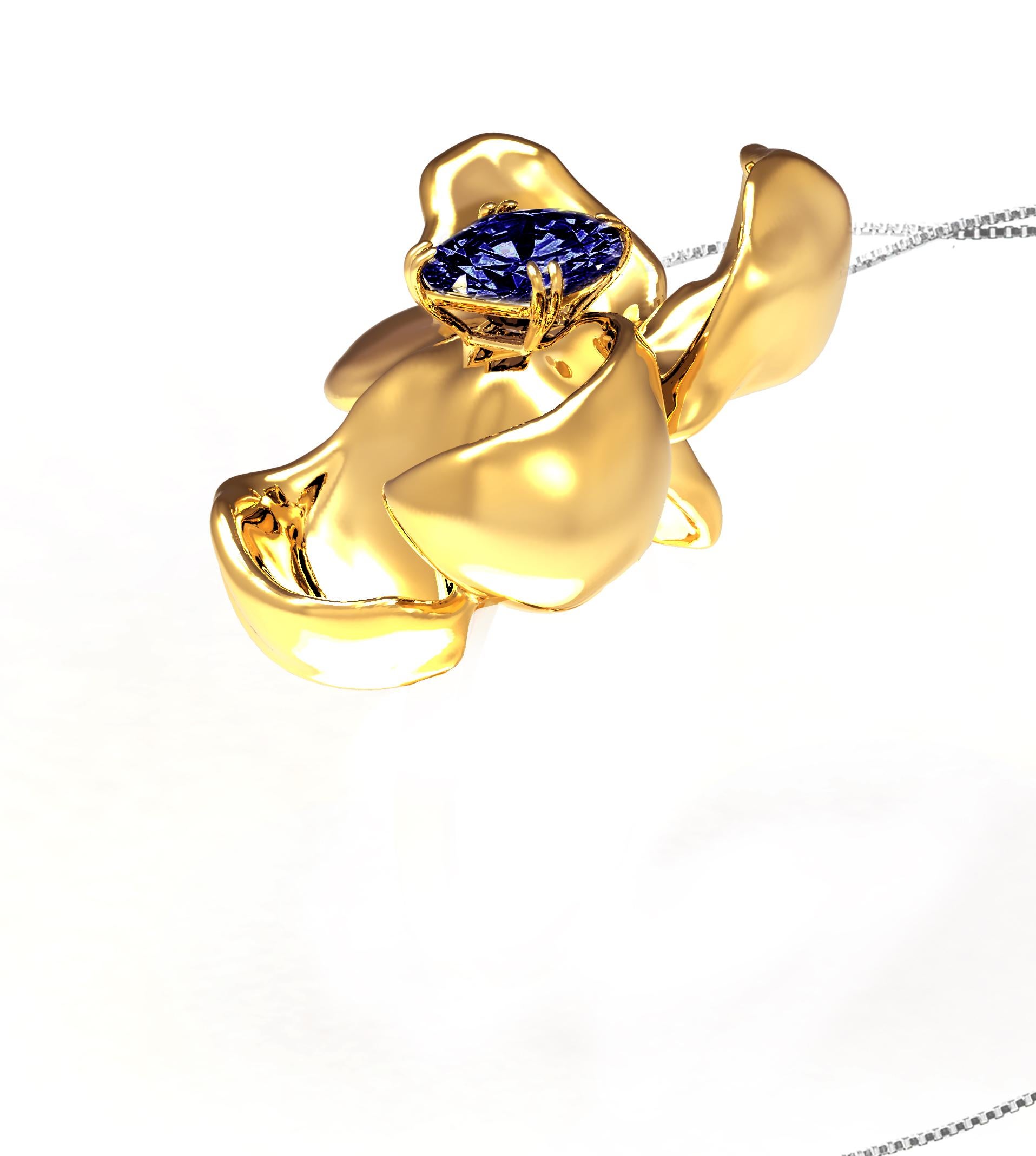 Vivid No Heat Blue Sapphire Pendant Necklace in Eighteen Karat Gold For Sale 1