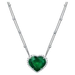 Collier d'émeraudes à l'huile mineure en forme de cœur de 8,58 carats, certifié GRS