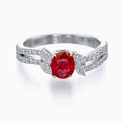 Anello con rubino di sangue di piccione birmano certificato GRS da 0,64 carati senza calore in oro 18 carati