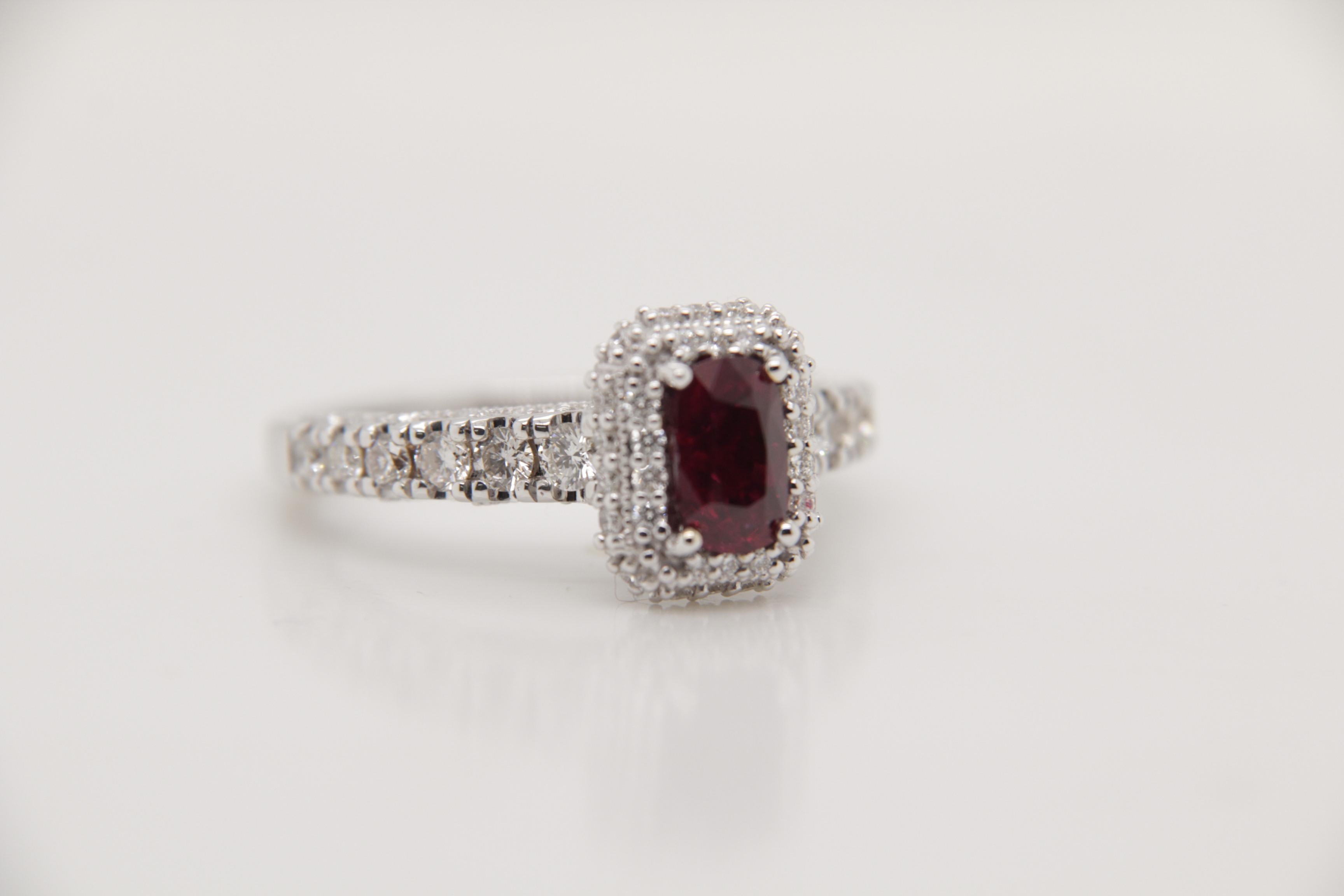 GRS Certified 0.75 Carat Burmese Ruby No Heat Pigeon Blood Ring in 18K Gold In New Condition In Bangkok, TH