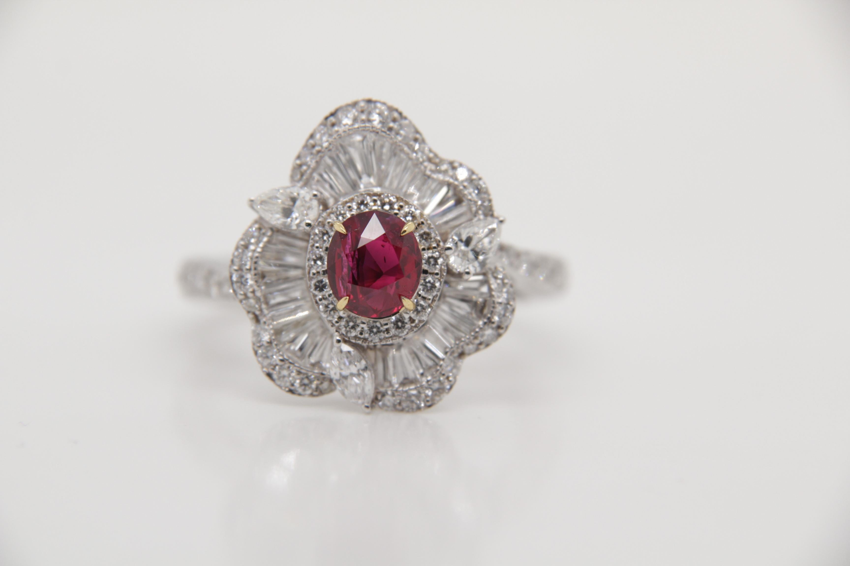 GRS zertifiziert 0,89 Karat birmanischen Rubin keine Hitze Taubenblut Ring in 18K Gold im Zustand „Neu“ in Bangkok, TH
