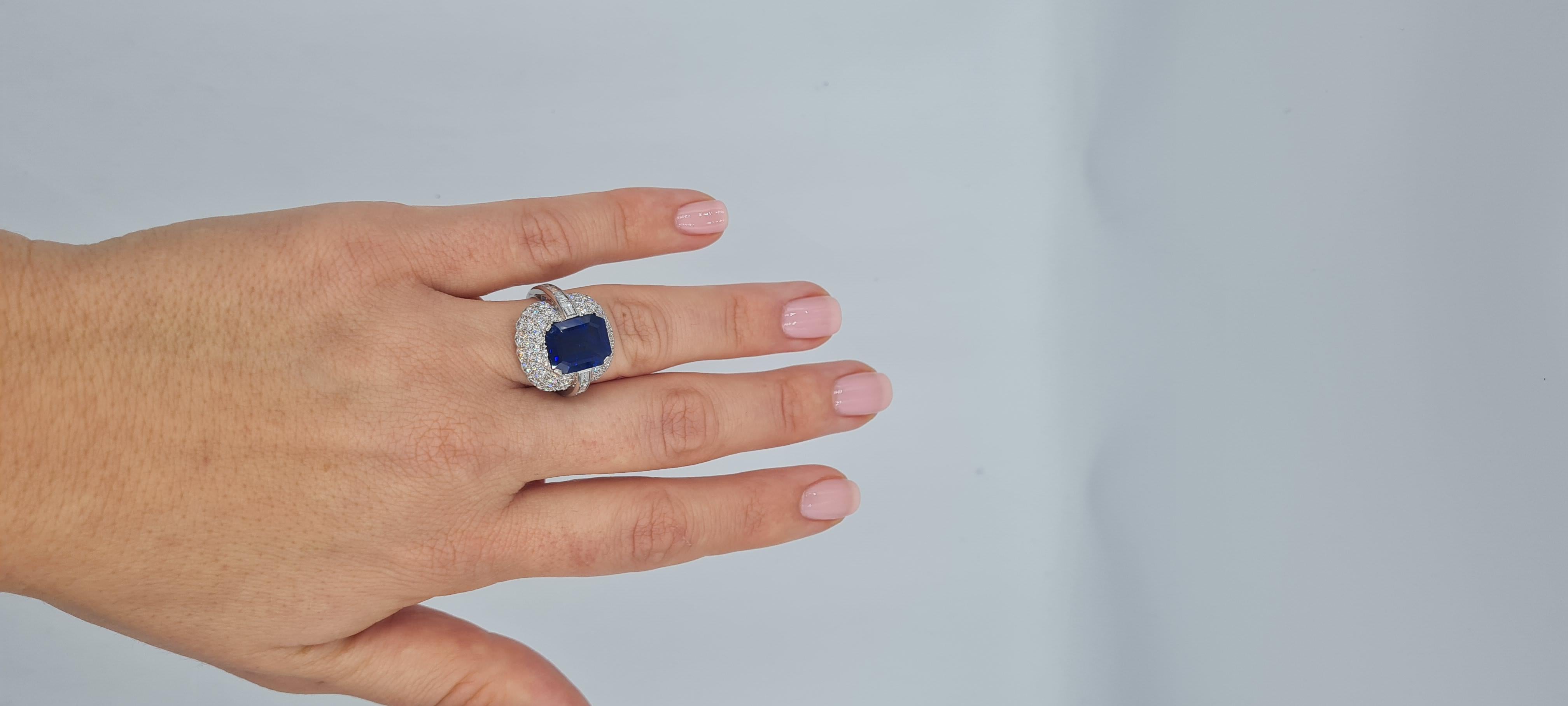 GRS Certified 10 Carat No Heat Blue Sapphire Ring In New Condition For Sale In Chicago, IL