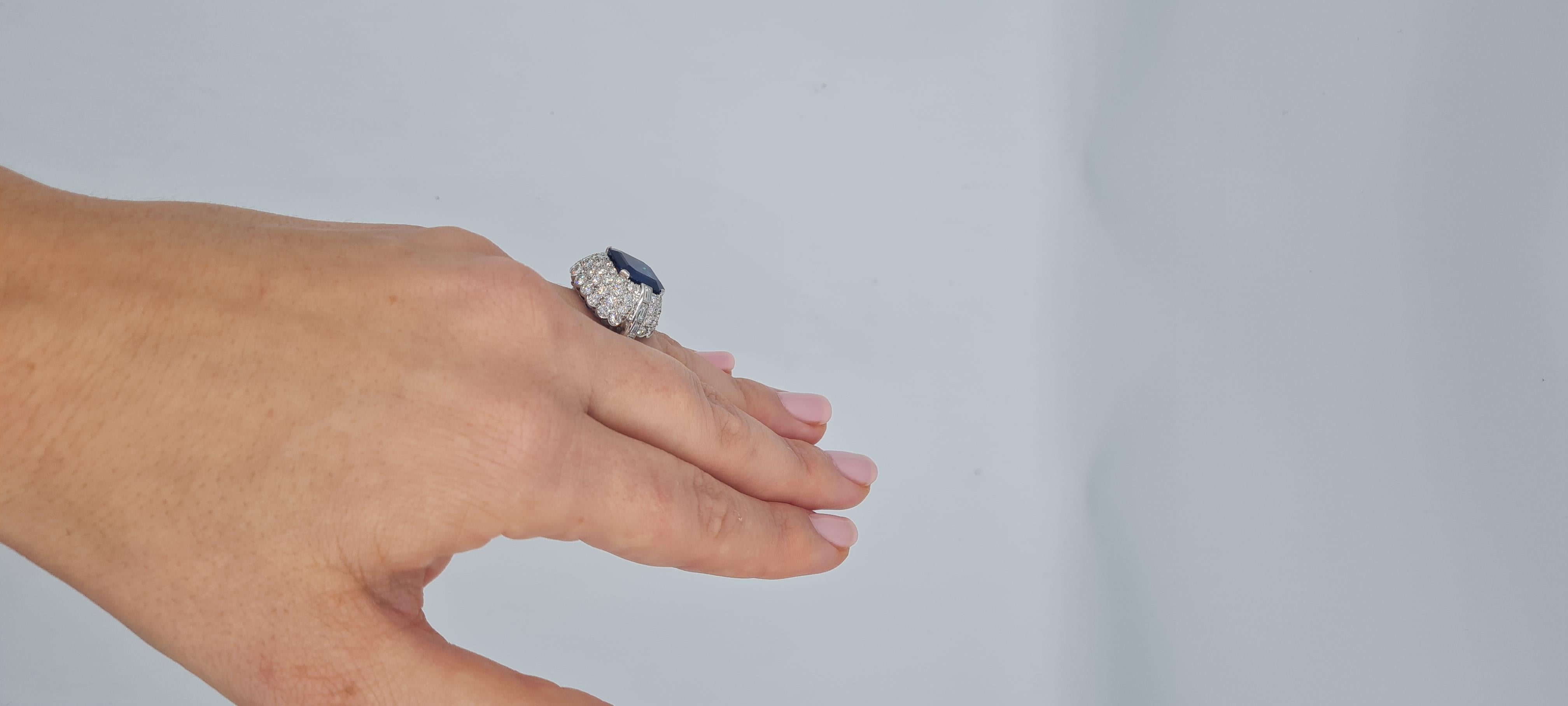 Women's or Men's GRS Certified 10 Carat No Heat Blue Sapphire Ring For Sale