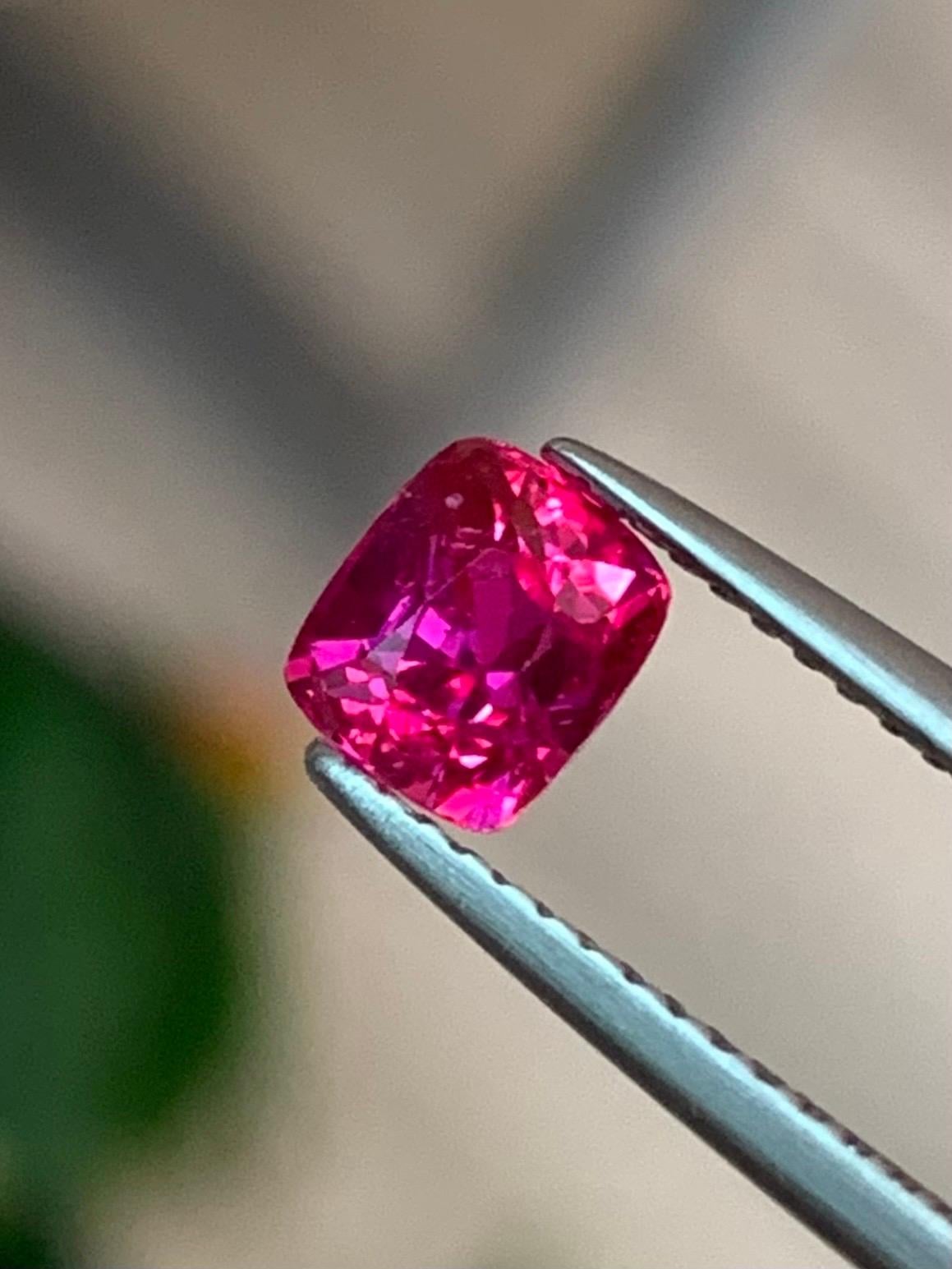 GRS Certified 1.00 Ct Natural Unheated Premium Grade Red Ruby (Ideal for a ring) For Sale 5
