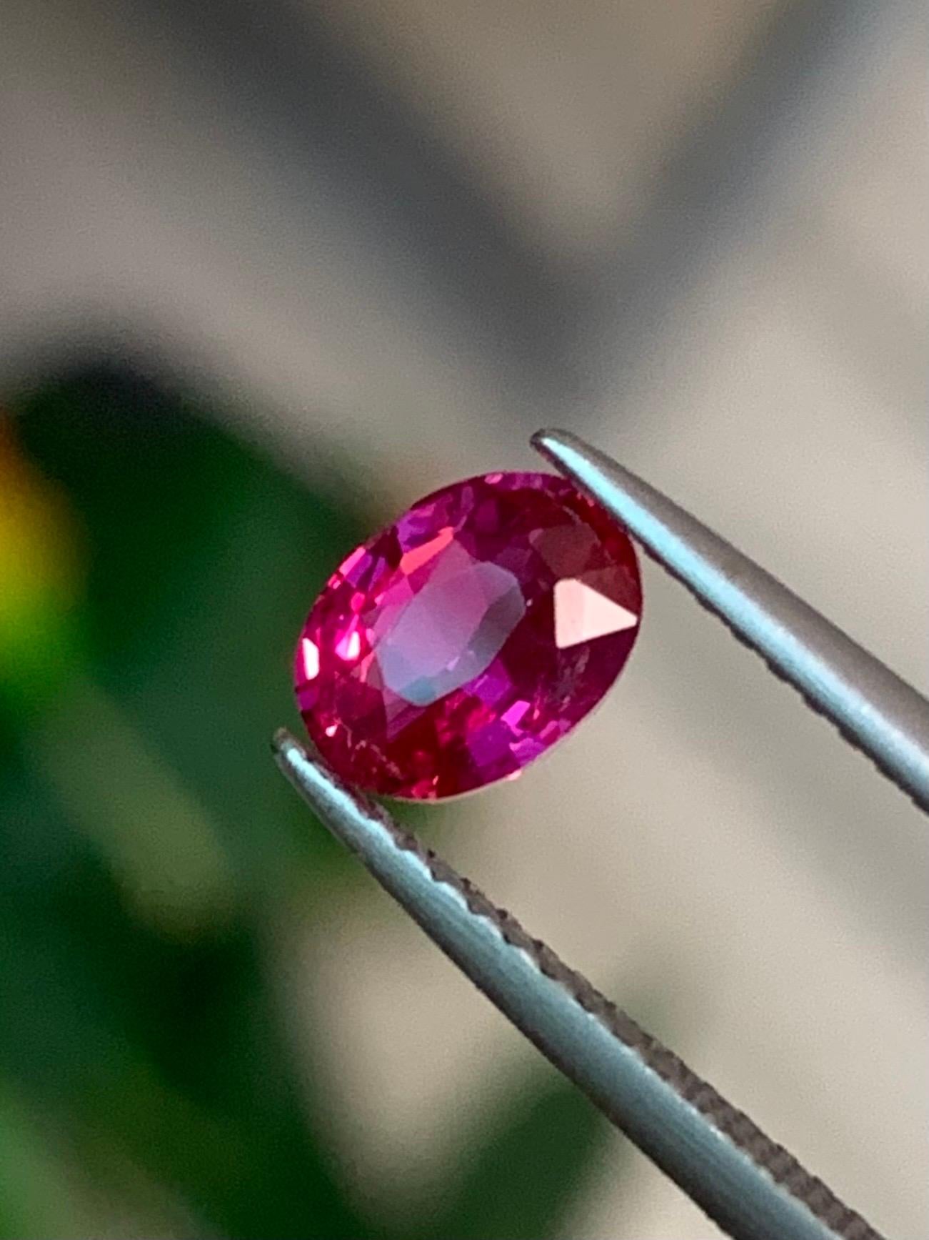 Oval Cut GRS Certified 1.01 Cts Fine Grade Natural Unheated Red Ruby Excellent Luster For Sale