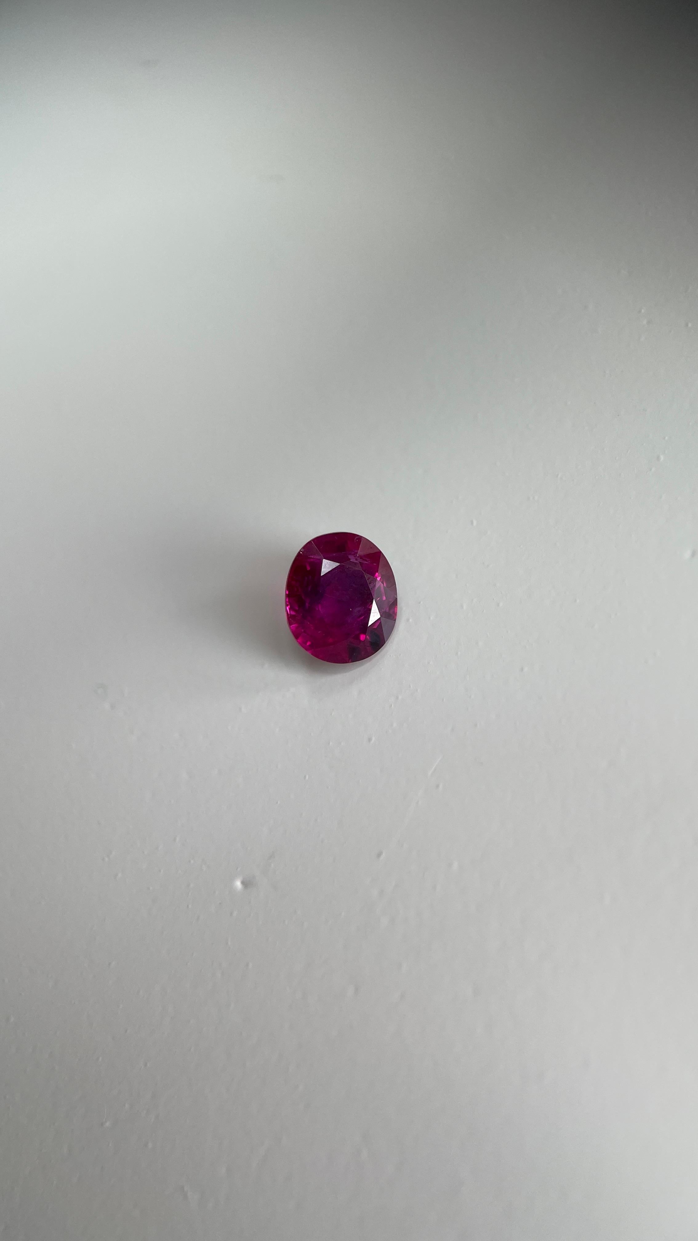 Women's or Men's GRS certified 1.02Ct Burmese Unheated Ruby-Red (6.38 x 5.52 x 3.35mm)