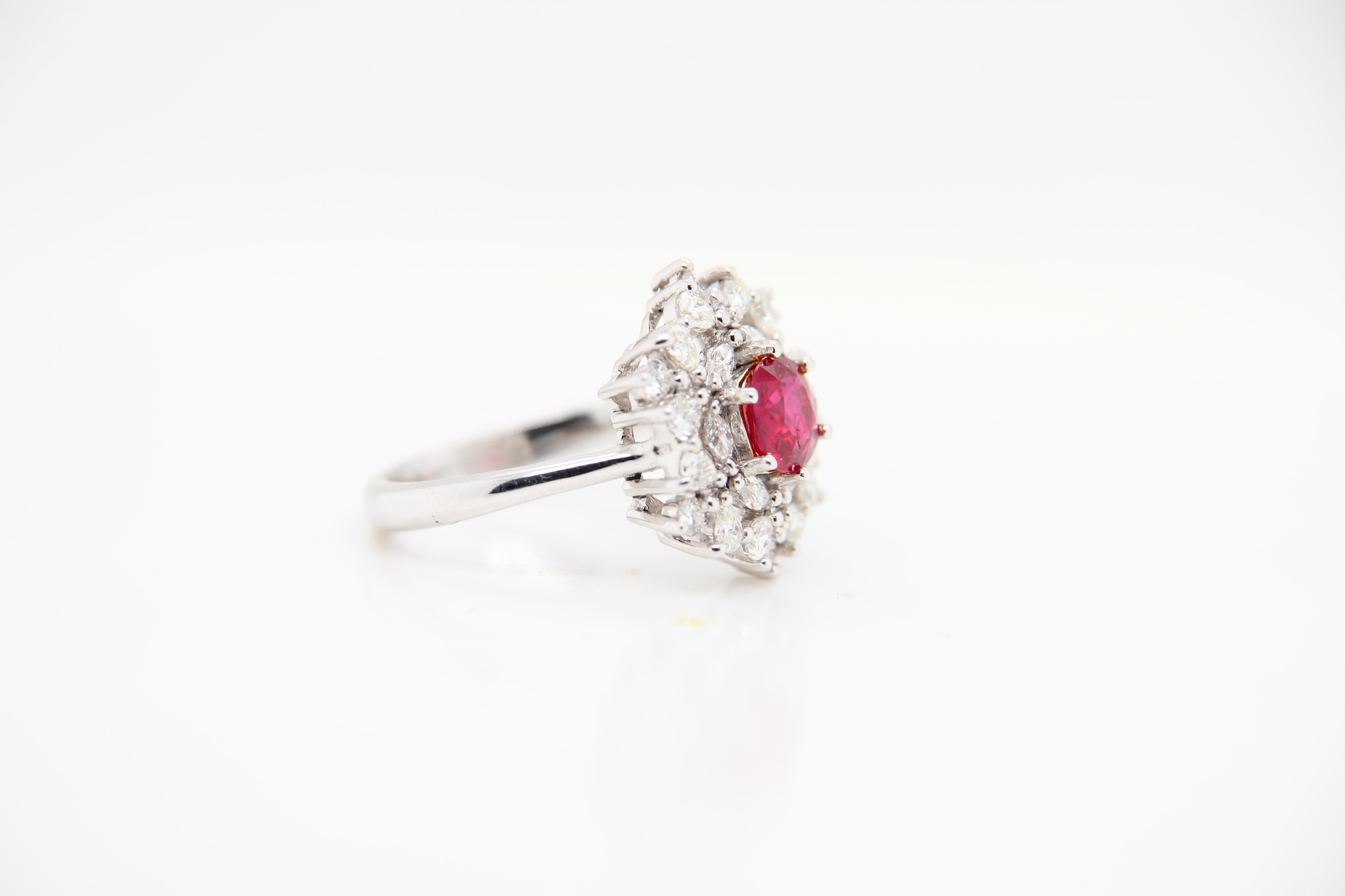 GRS Certified 1.08 Carat Burma Ruby Pigeon Blood Diamond Ring In New Condition For Sale In Bangkok, TH