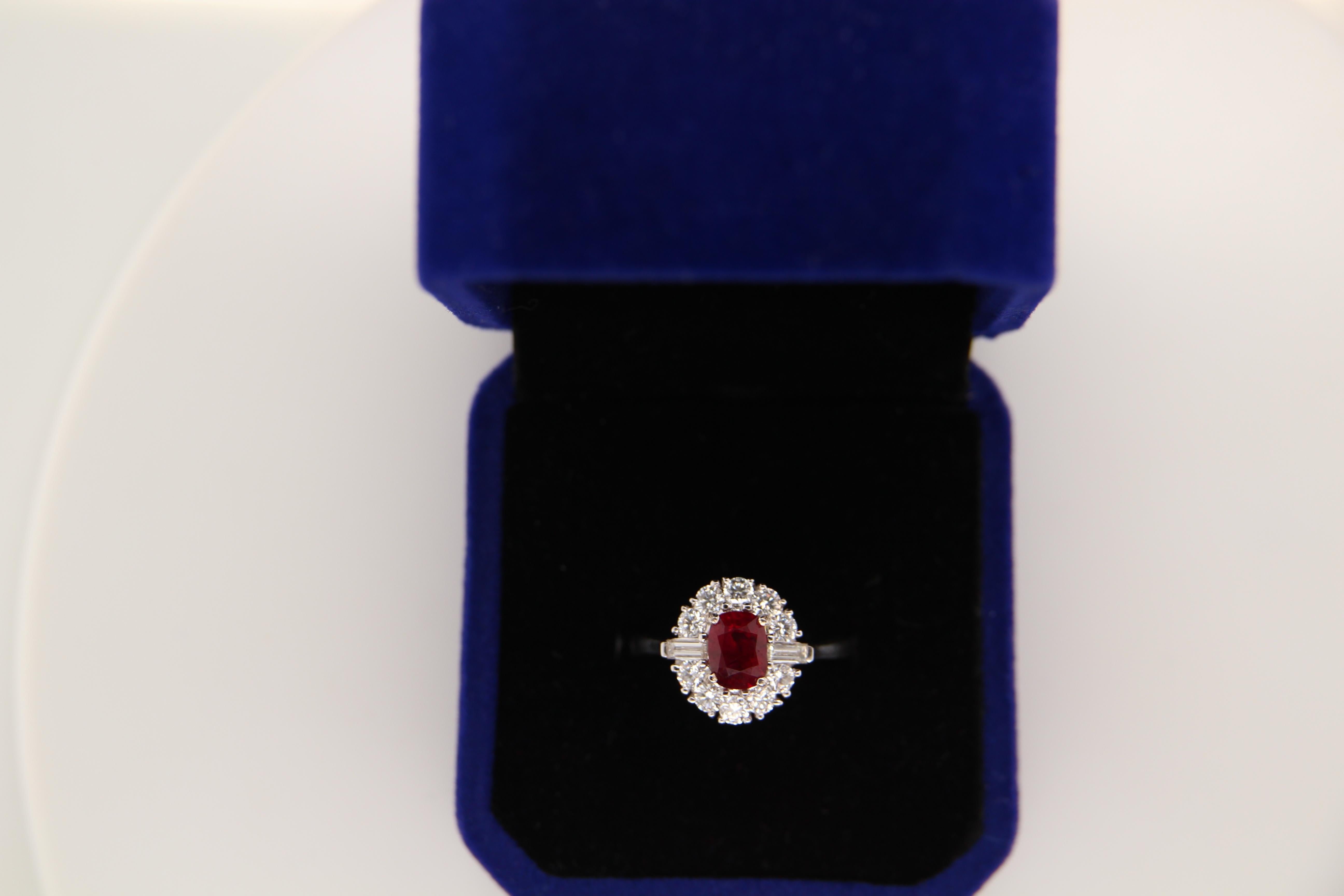 GRS Certified 1.10 Carat Burma Ruby Pigeon Blood Diamond 18 Karat Gold Ring 4