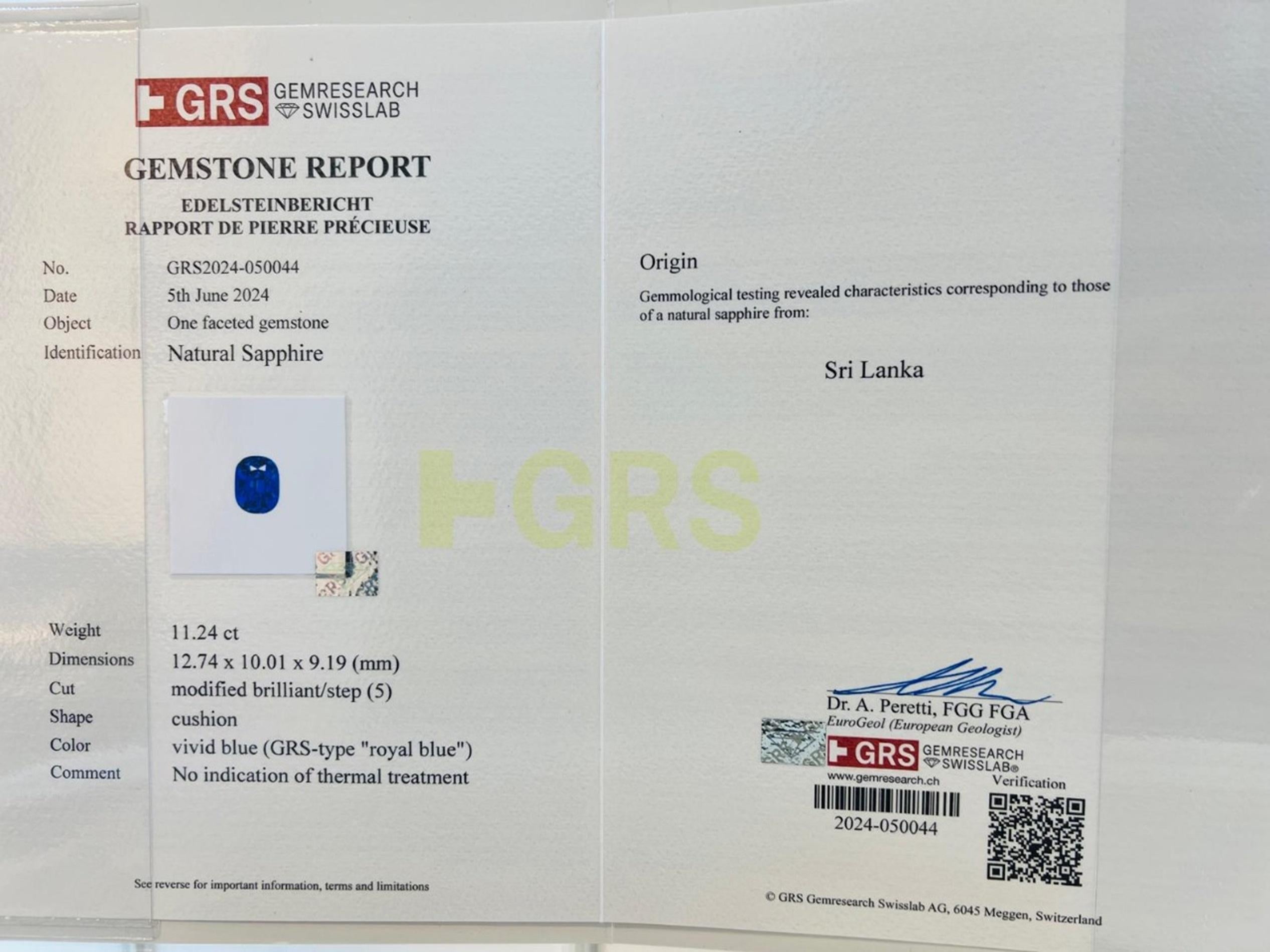 GRS Certified 11.24 Carat Cushion VIVID Blue No Heat vivid Blue Sapphire Ring In New Condition For Sale In Chicago, IL