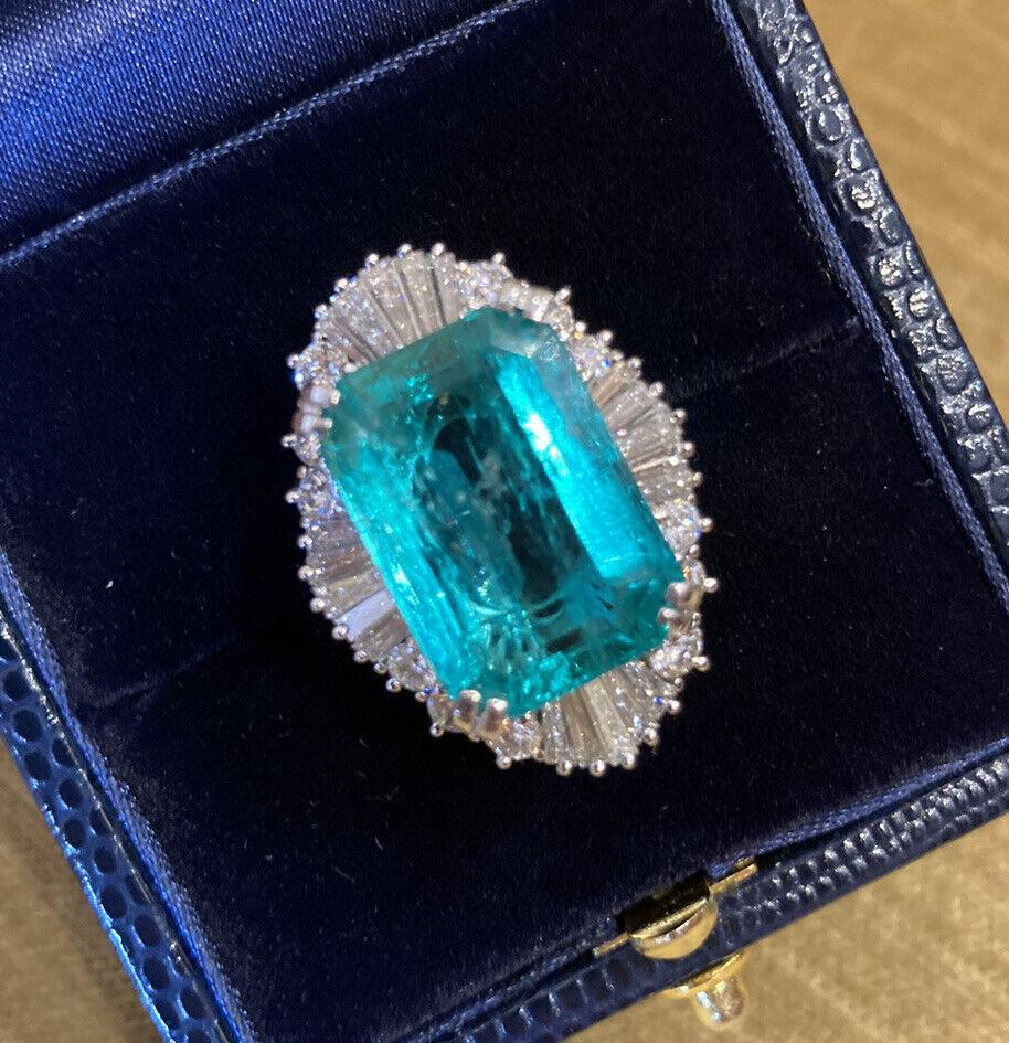 Bague en platine avec diamant émeraude naturelle de Colombie certifiée GRS de 11,73 carats en vente 2