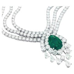 Collier d'émeraudes colombiennes VIVID GREEN certifié GRS, de 12 carats, taille poire