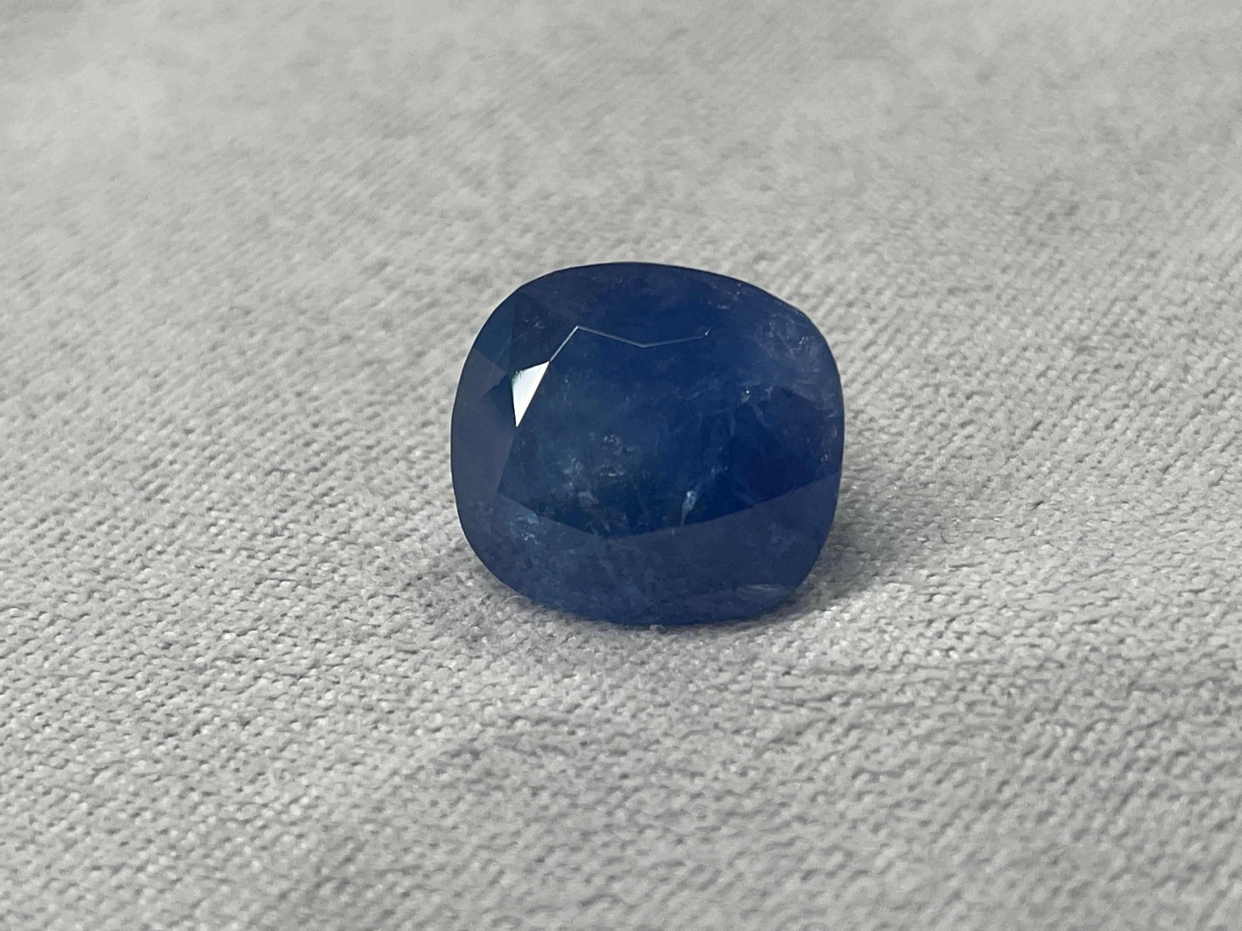 GRS Certified 12.68 Carat Blue Sapphire Untreated Loose Gem In New Condition For Sale In Taipei, TW