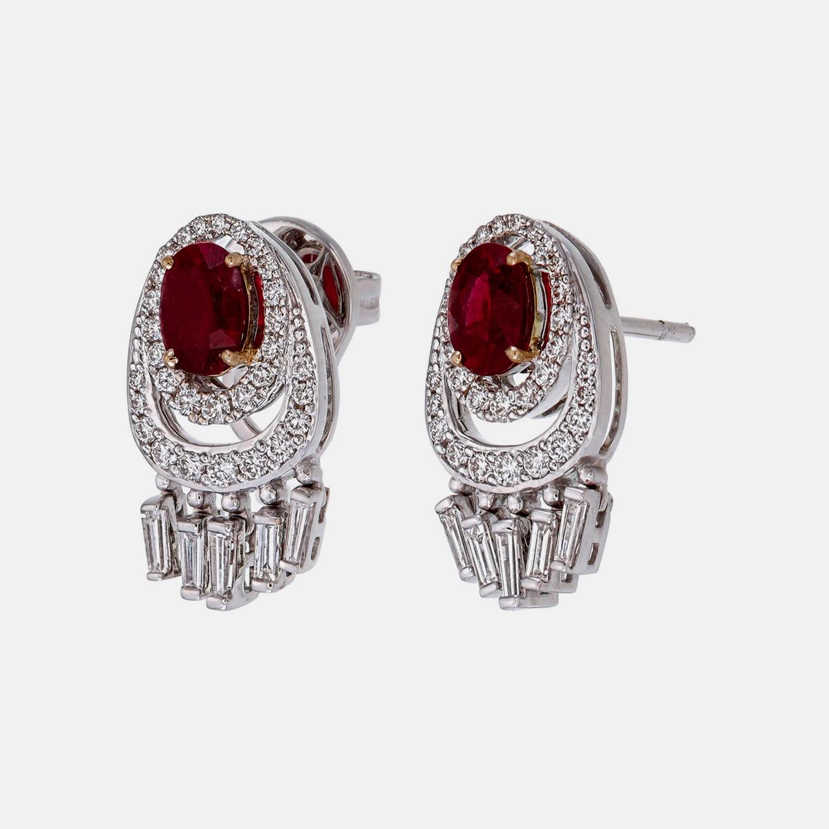 Moderniste Boucles d'oreilles certifiées GRS de 1.27 carat de rubis birman, sang de pigeon et diamant en 18K WG en vente
