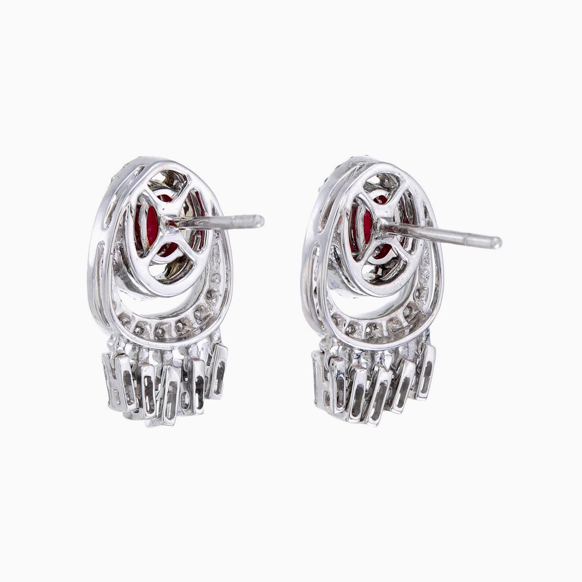 Taille ronde Boucles d'oreilles certifiées GRS de 1.27 carat de rubis birman, sang de pigeon et diamant en 18K WG en vente