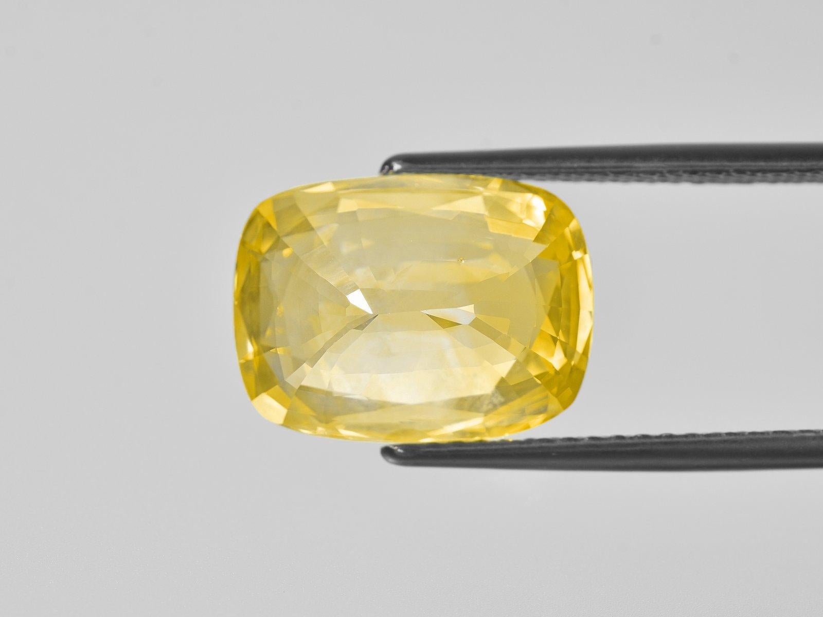 GRS Certified 13 Carat Natural No Heat Yellow Cushion Cut Sapphire Ring In New Condition In Rome, IT