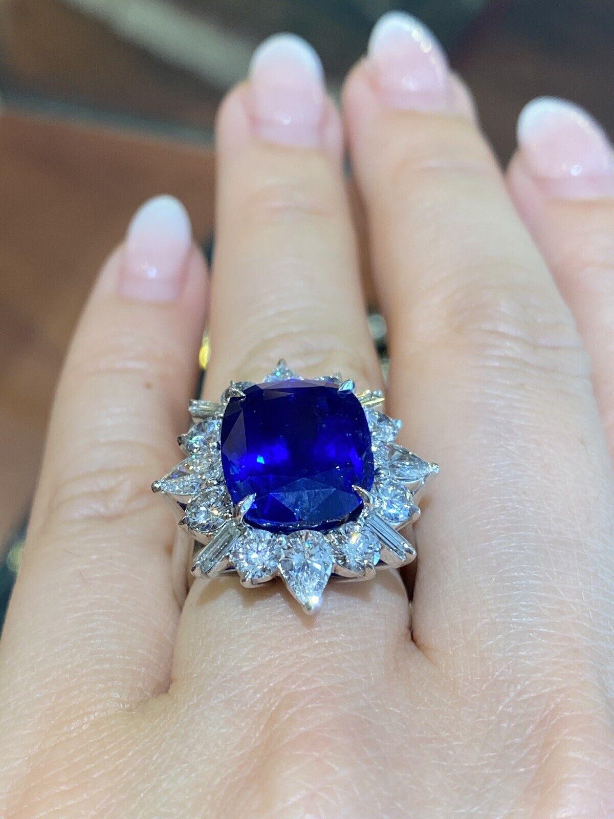 GRS Certified 13.75 Ct Royal /Vivid Blue Ceylon Sapphire & Diamond Platinum Ring 4