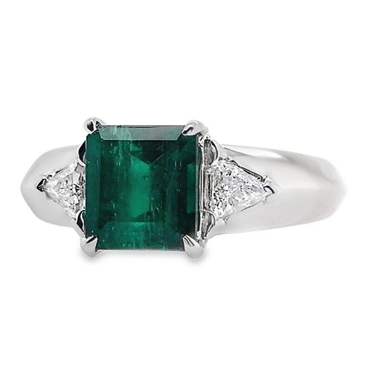 Emerald Cut GRS Certified 1.42ct Muzo No-Oil Colombia Emerald 0.16ct Diamonds Platinum Ring For Sale