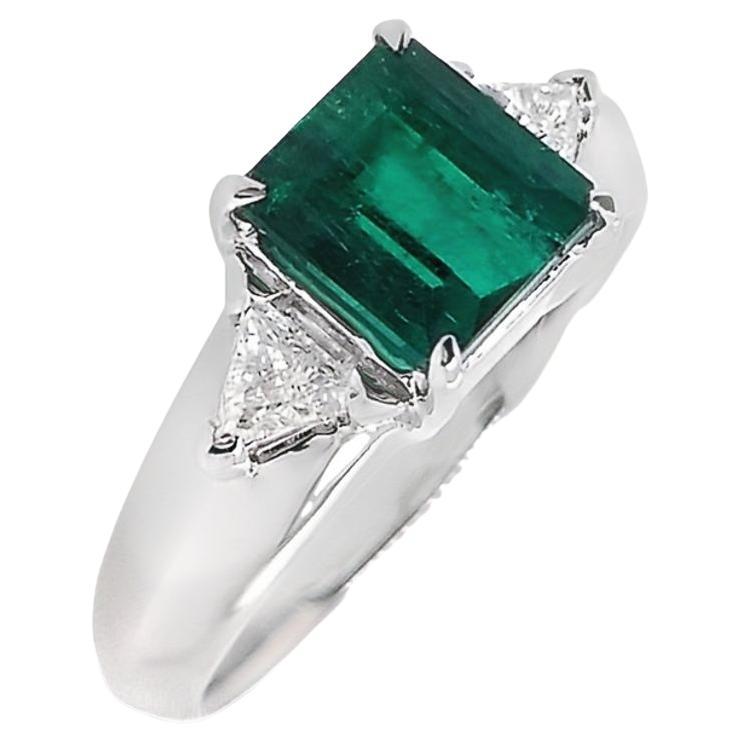 GRS Certified 1.42ct Muzo No-Oil Colombia Emerald 0.16ct Diamonds Platinum Ring For Sale
