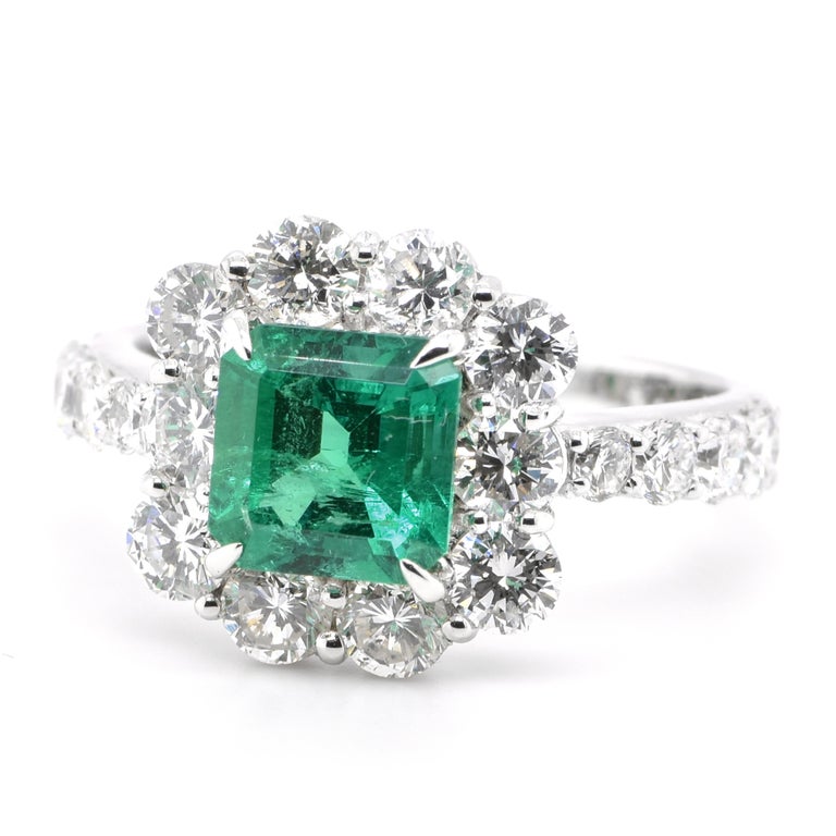 Modern GRS Certified 1.43 Carat Natural Colombian Emerald Ring Set in Platinum For Sale