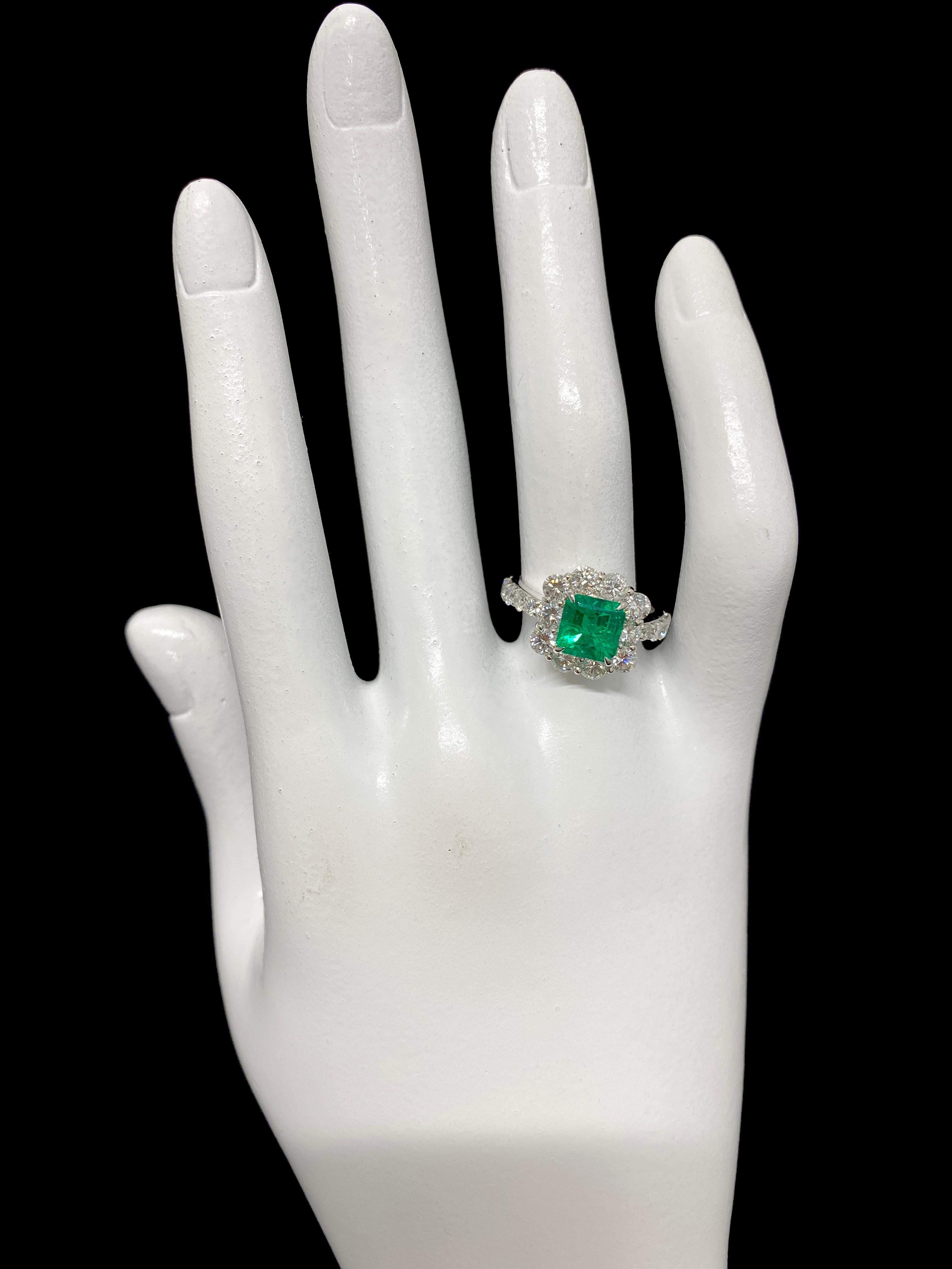GRS Certified 1.43 Carat Natural Colombian Emerald Ring Set in Platinum In New Condition In Tokyo, JP