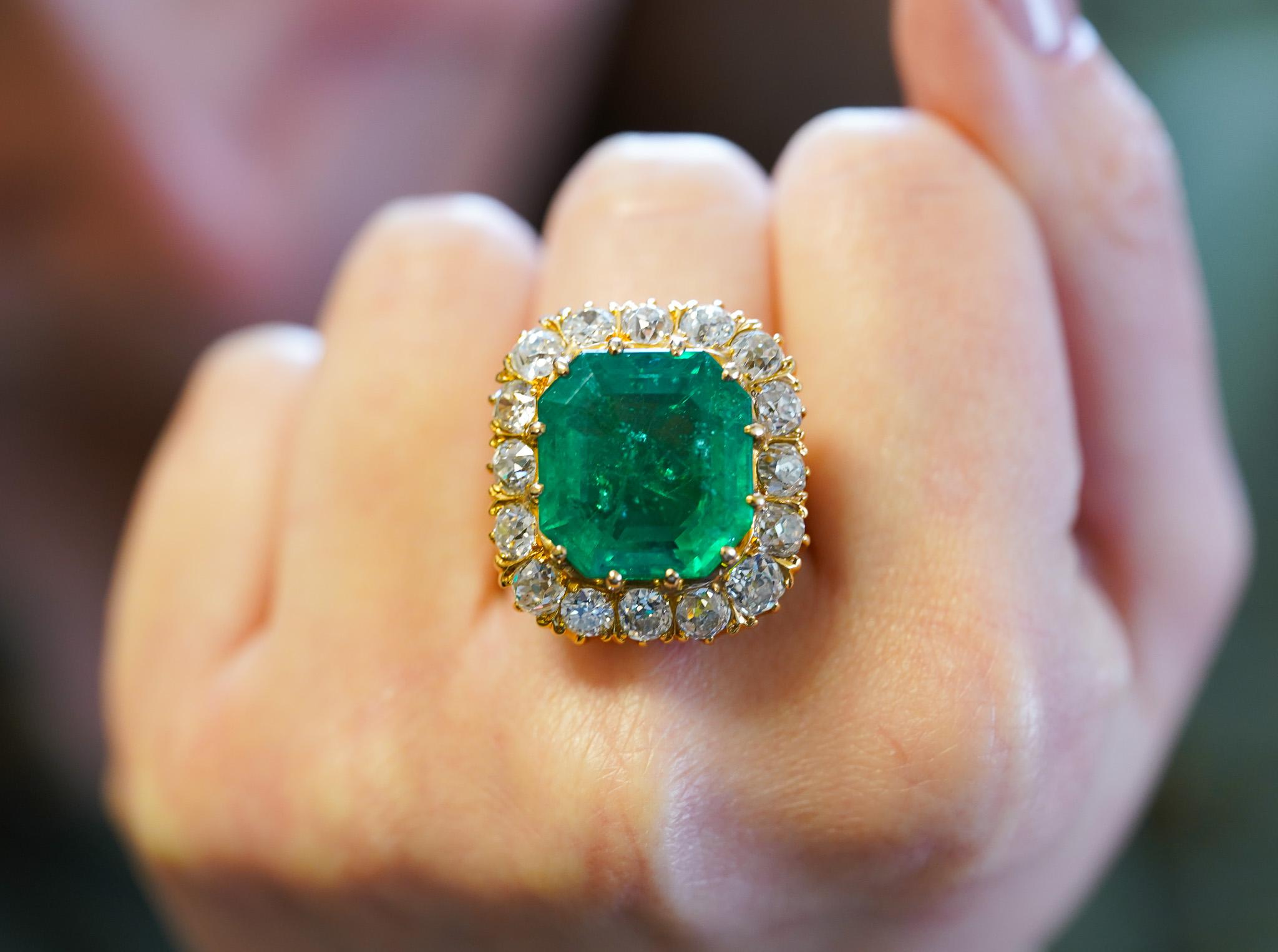GRS Cert. 14.51 Carat Colombian Emerald and Old Euro Diamond Halo Filigree Ring For Sale 6