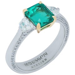 Bague en or blanc 18 carats avec diamants et émeraude colombienne certifiée GRS de 1,48 carat