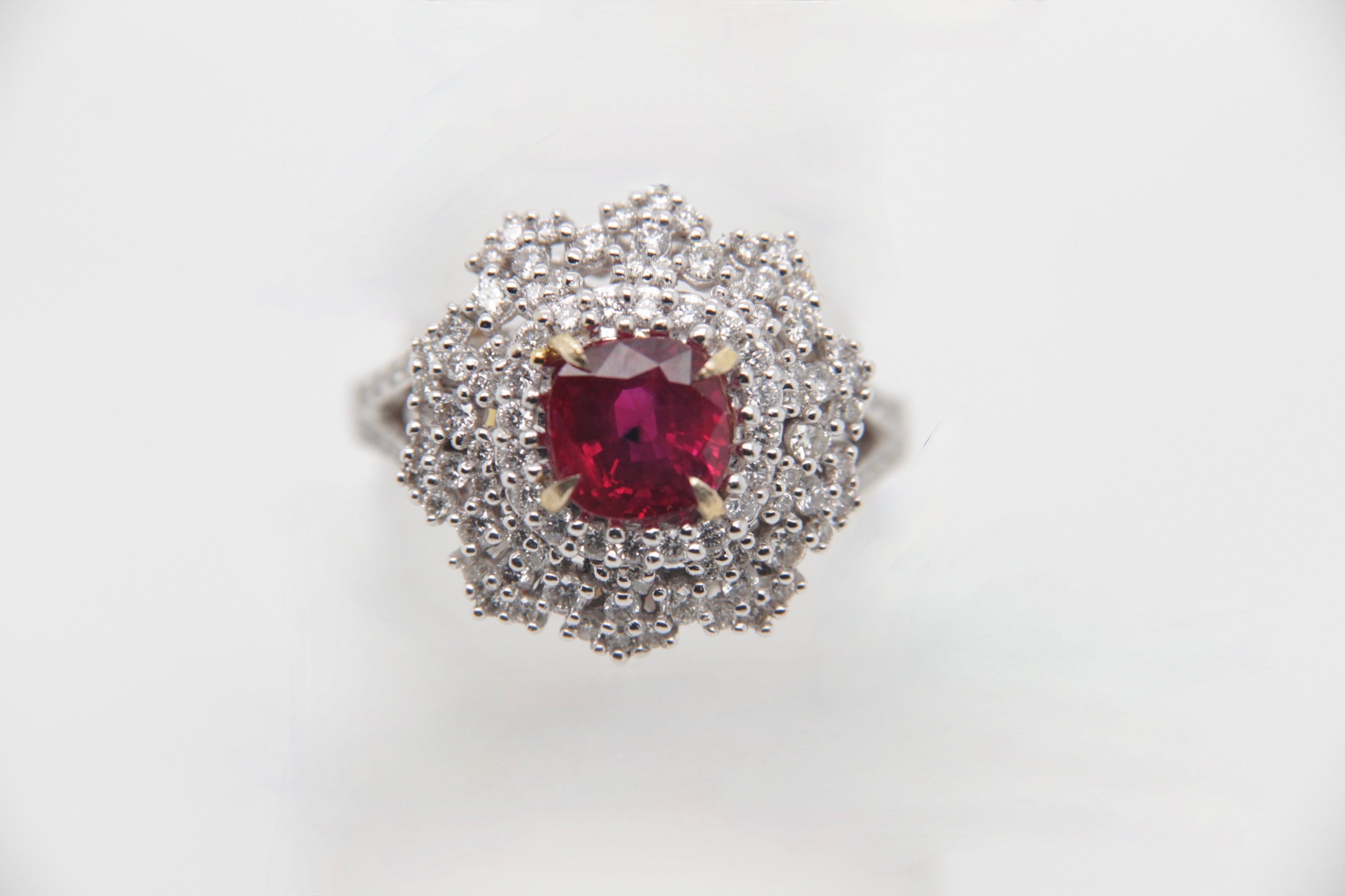 GRS Certified 1.49 Carat Burmese Ruby No Heat Pigeon Blood Ring in 18K Gold For Sale