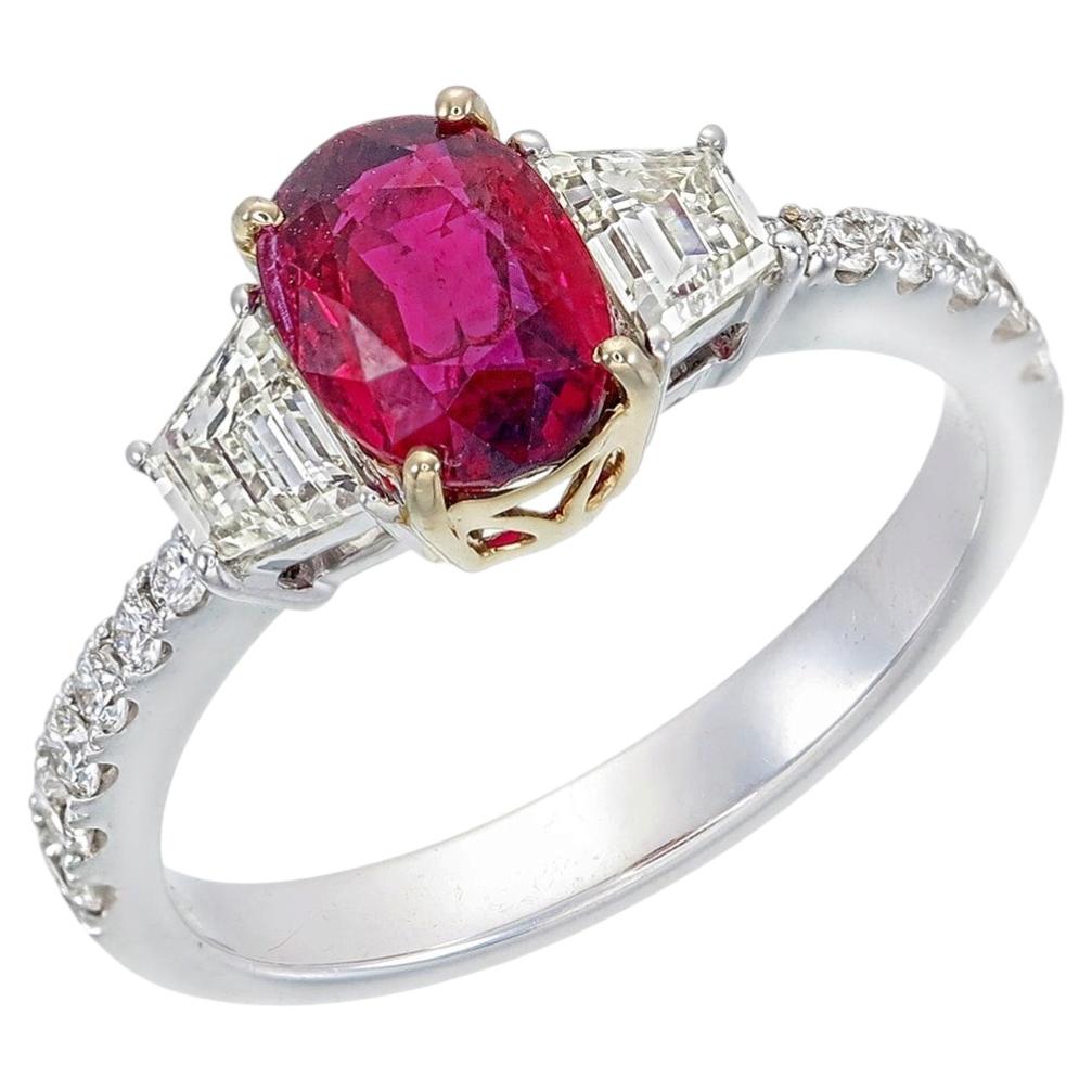 GRS Certified 1.58 Carat Burma No Heat Pigeon Blood Ruby Diamond Ring in 18K en vente