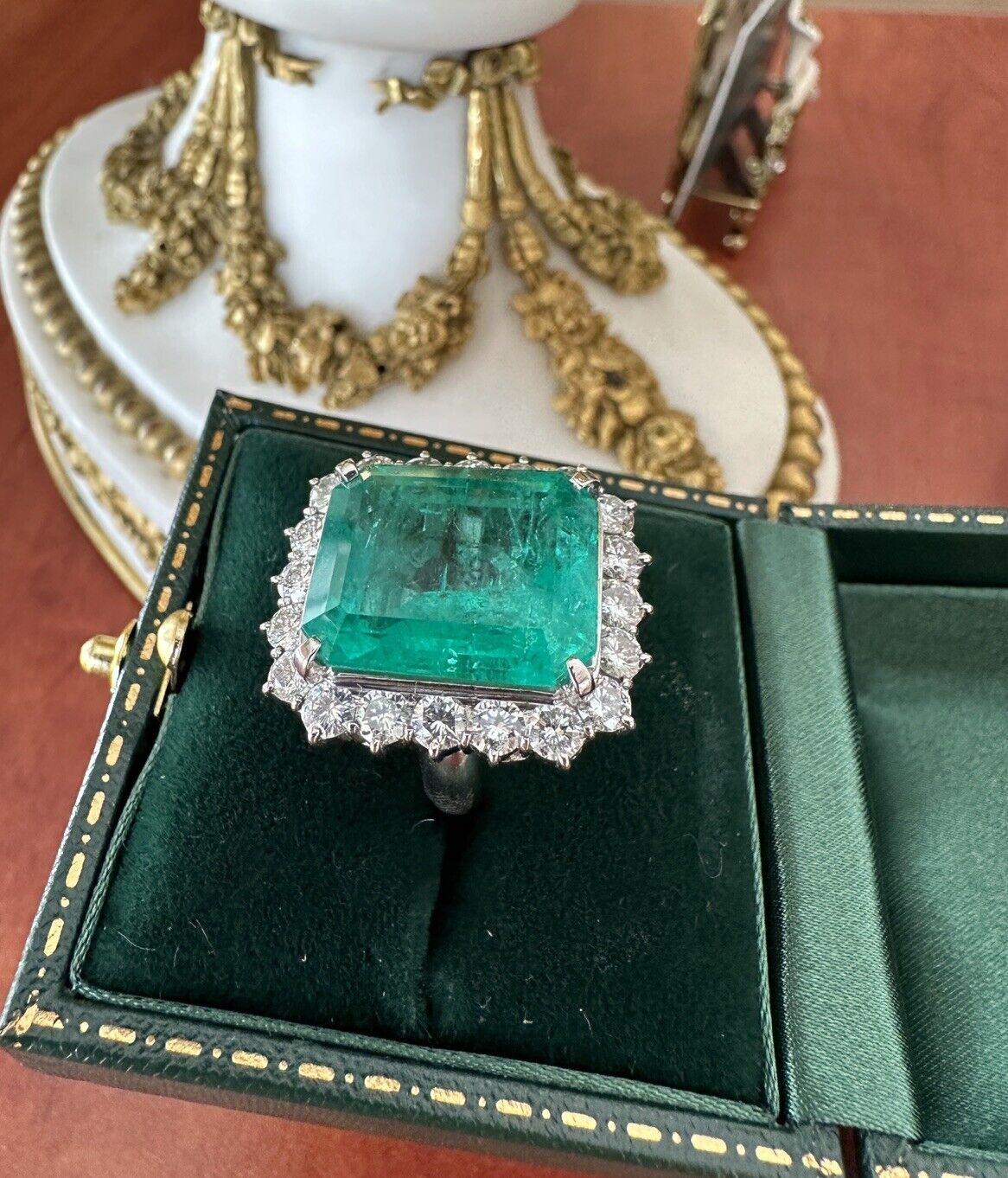GRS Certified 16.50 Carat Natural Emerald Diamond Halo Cocktail Ring in Platinum In Excellent Condition For Sale In La Jolla, CA