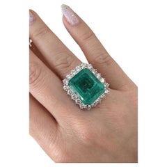 GRS Certified 16.50 Carat Natural Emerald Diamond Halo Cocktail Ring in Platinum