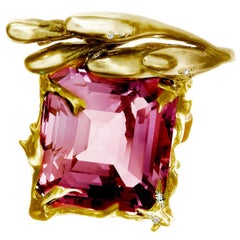 GRS Certified Seventeen Carats Pink Burma Spinel Yellow Gold Engagement Ring 