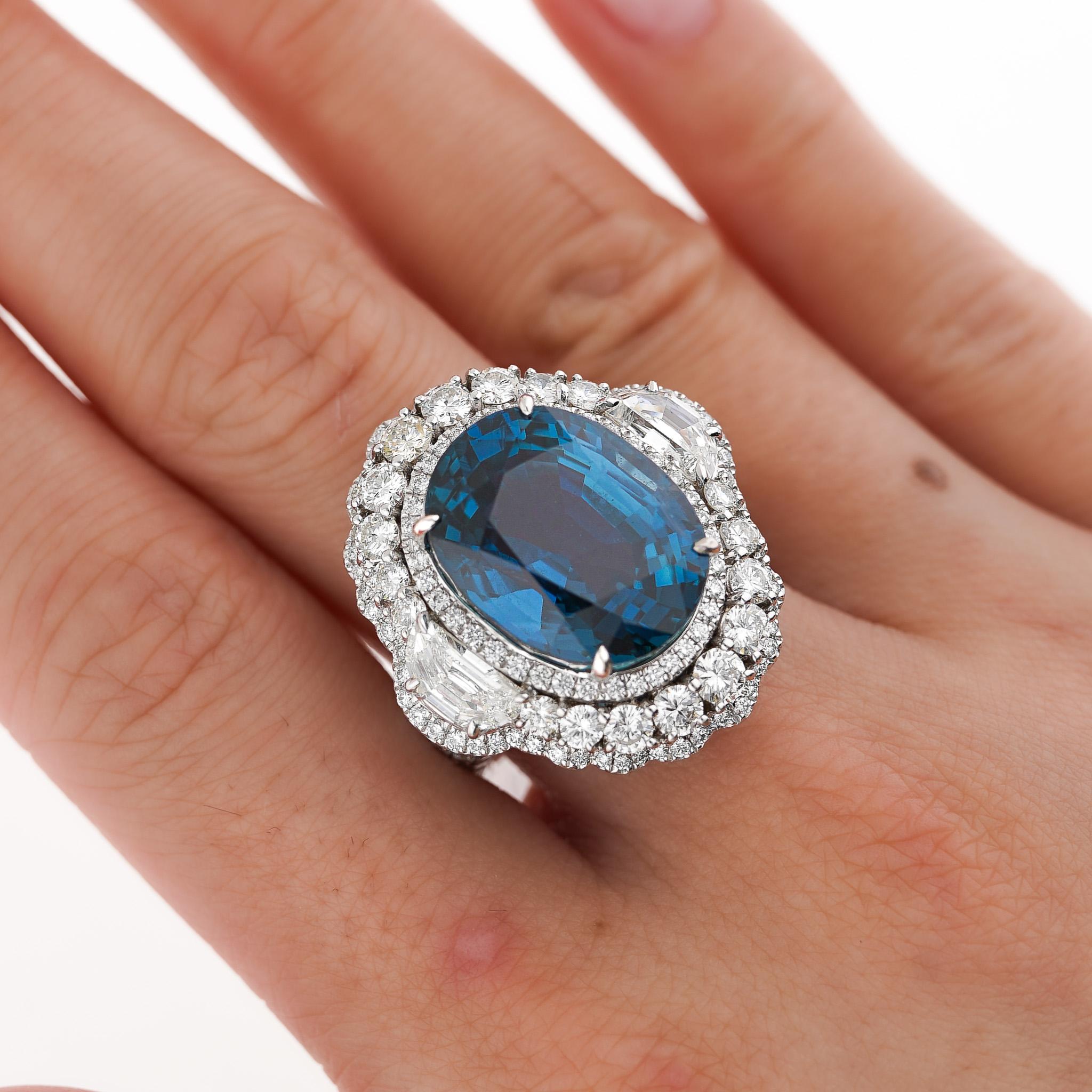 GRS-zertifizierter 18 Karat unbehandelter Mogok Burma-Ring mit blauem Saphir und Diamant im Ovalschliff im Angebot 6