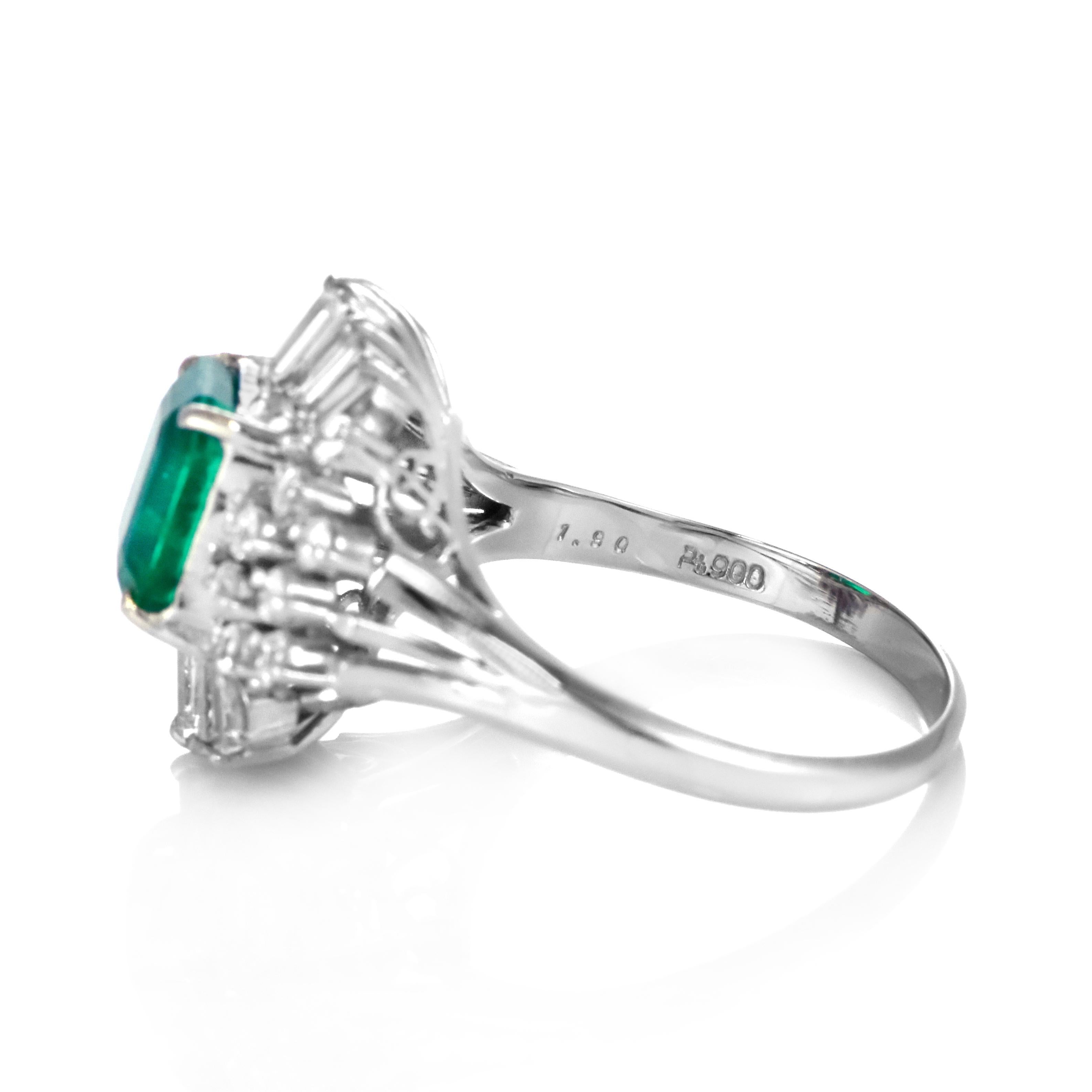 GRS Certified 1.90 Carat Colombian, Muzo-Green Emerald Ring Made in Platinum For Sale 1