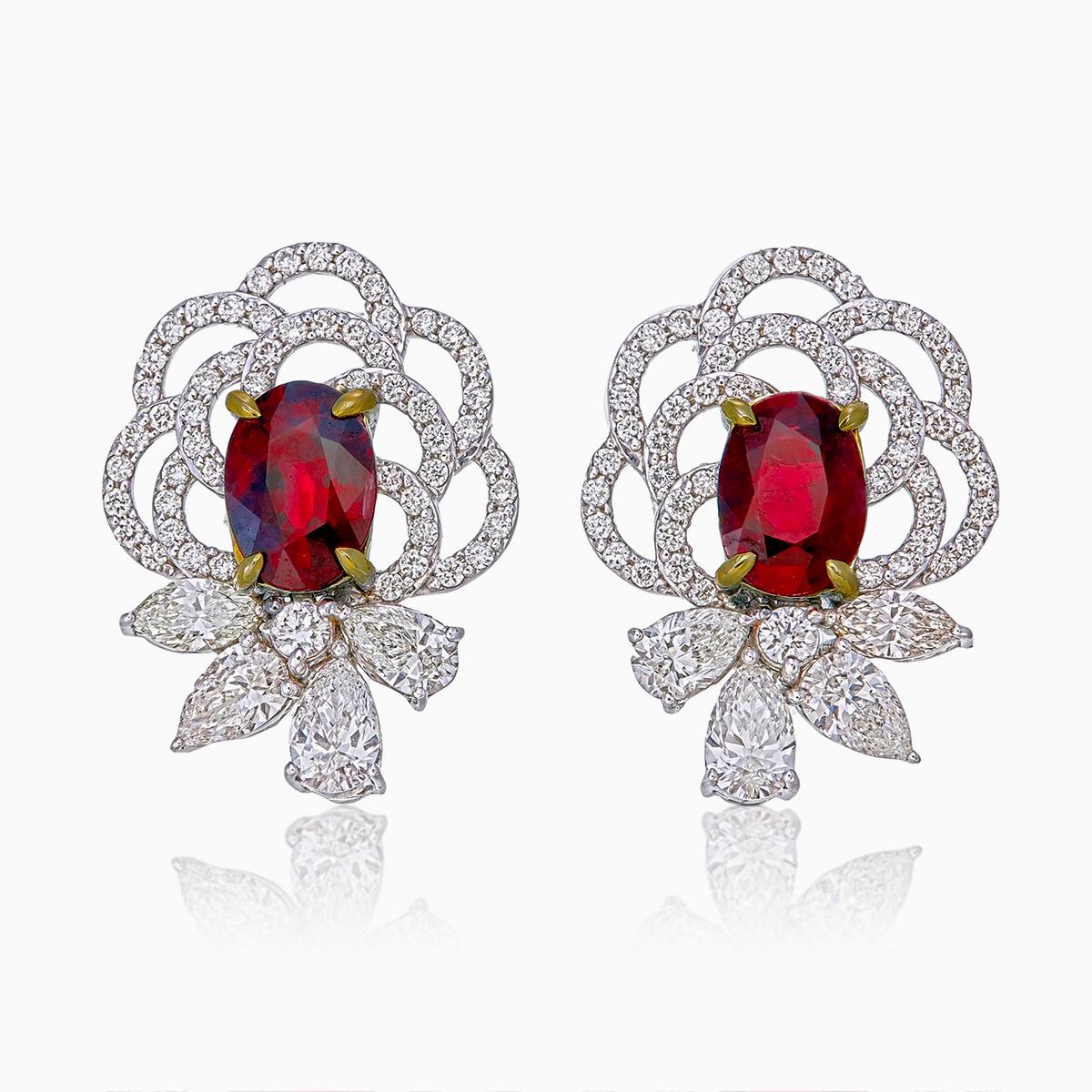 Taille ovale Boucles d'oreilles certifiées GRS 1.93 Carats Pigeon Blood Oval Cut Ruby en 18K W/G en vente