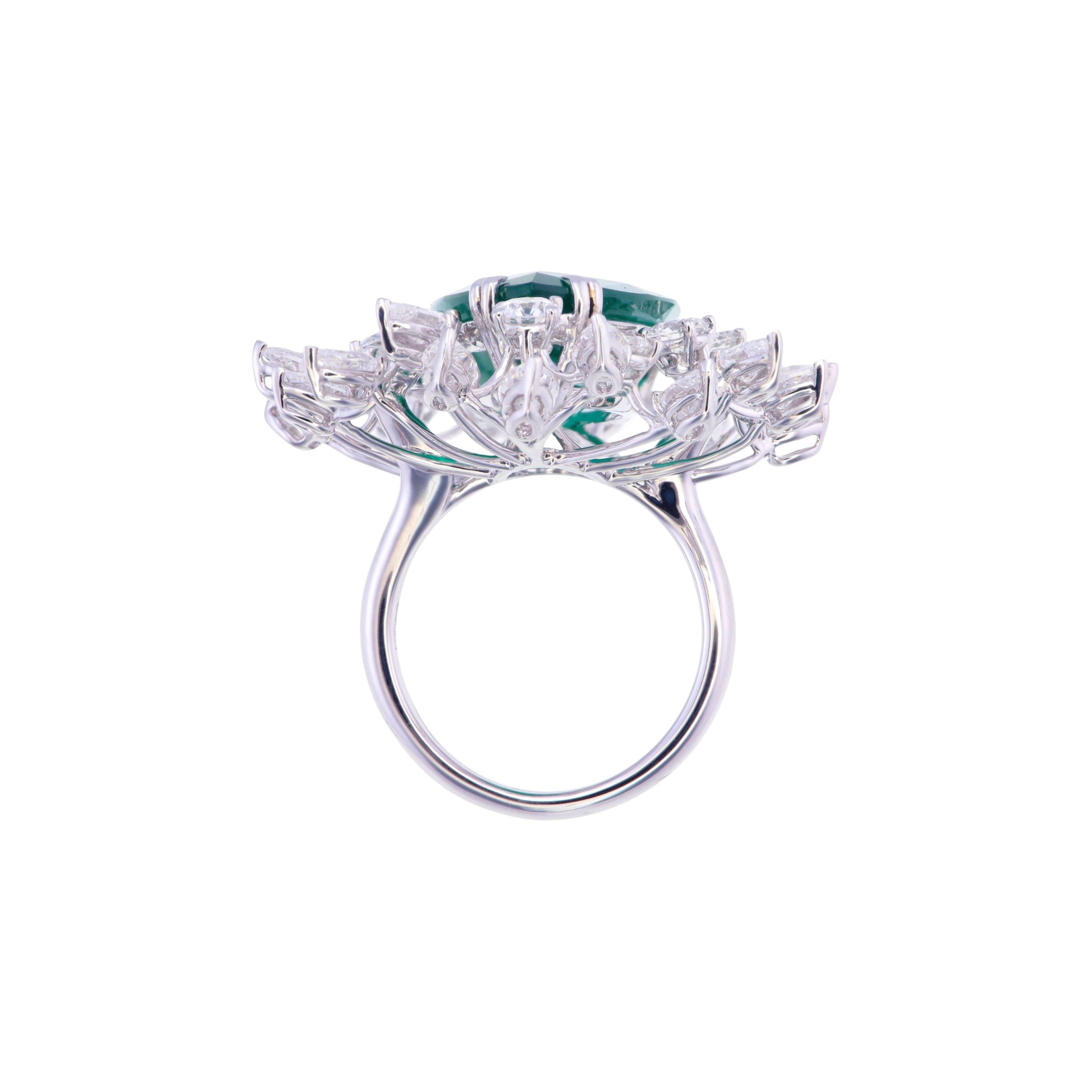 Contemporary GRS Certified 19.62 Carats Zambian Emerald & Diamond Cocktail Ring For Sale