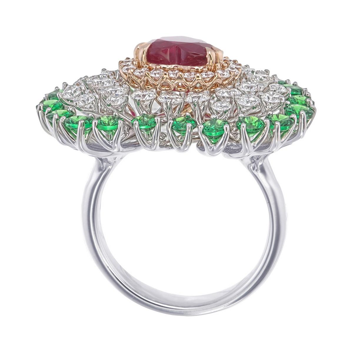 Contemporary GRS Certified 2.00 Carat Burmese Ruby, Tsavorite & Diamond Cocktail Ring For Sale