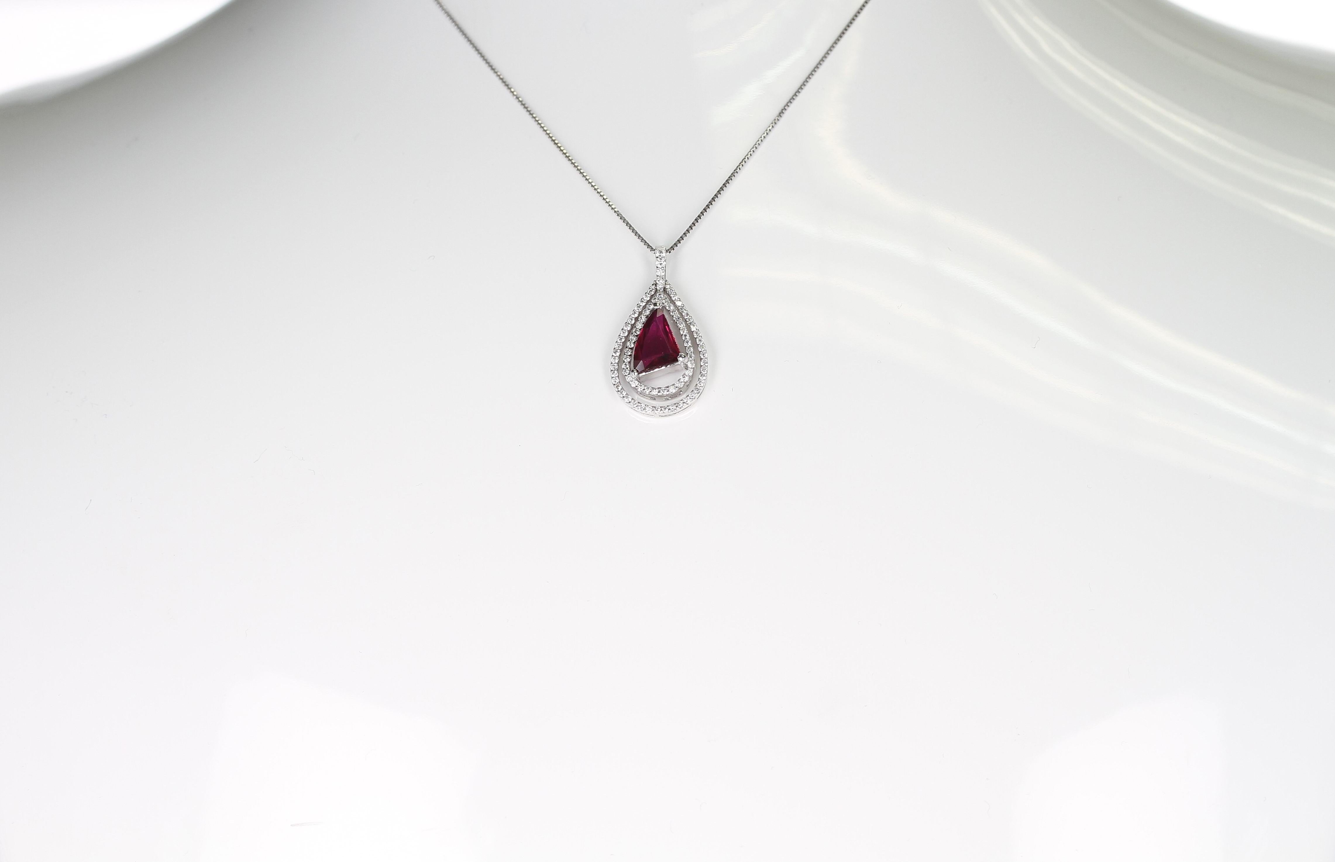 GRS Certified 2.03 Carat No Heat Vivid Red Mozambique Ruby and Diamond Pendant In Excellent Condition For Sale In New York, NY