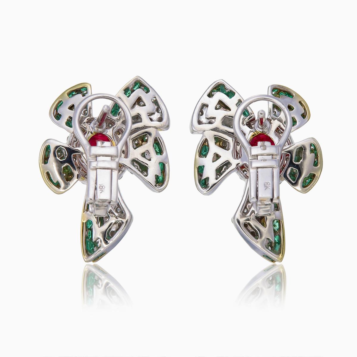 GRS Certified 2.13 Carats Pigeon Blood Ruby Earrings in 18 Karat White Gold In New Condition For Sale In Bangkok, TH